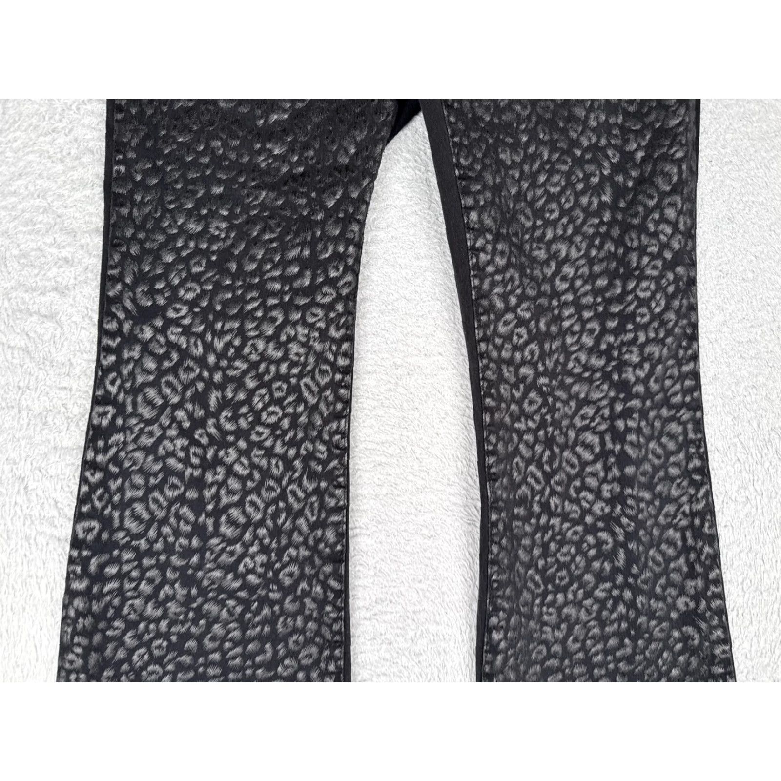 Jordache VINTAGE Jordache Jeans Women Bootcut Black Leopard Print Denim 28x30 90s Size 32" / US 10 / IT 46 - 3 Thumbnail