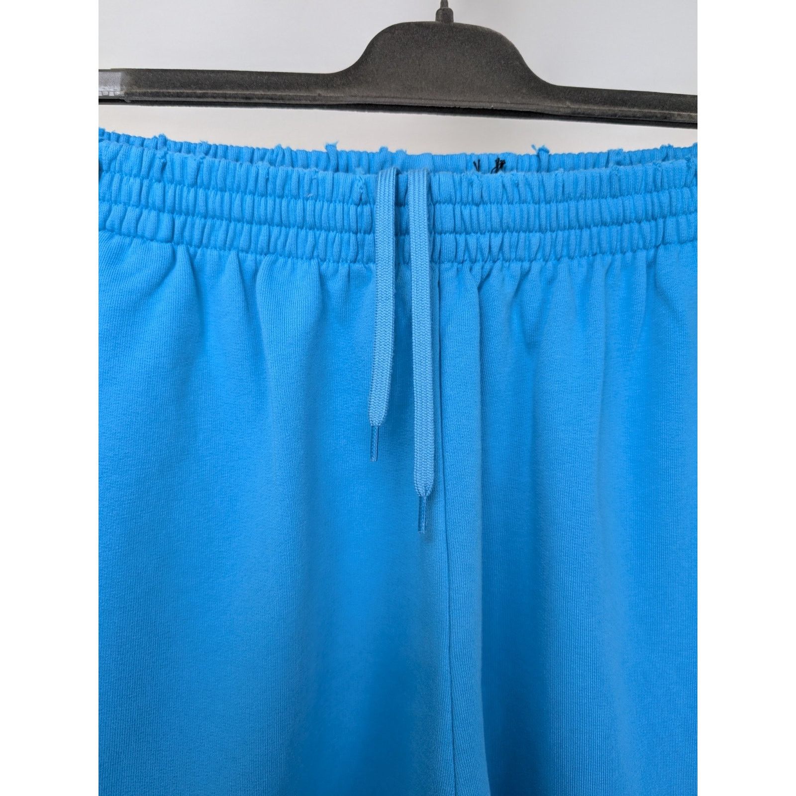 Balenciaga o1rshd1 Q:2 / Pol Camp Crack Print Med Moll Shorts in Blue Size US 32 / EU 48 - 4 Thumbnail