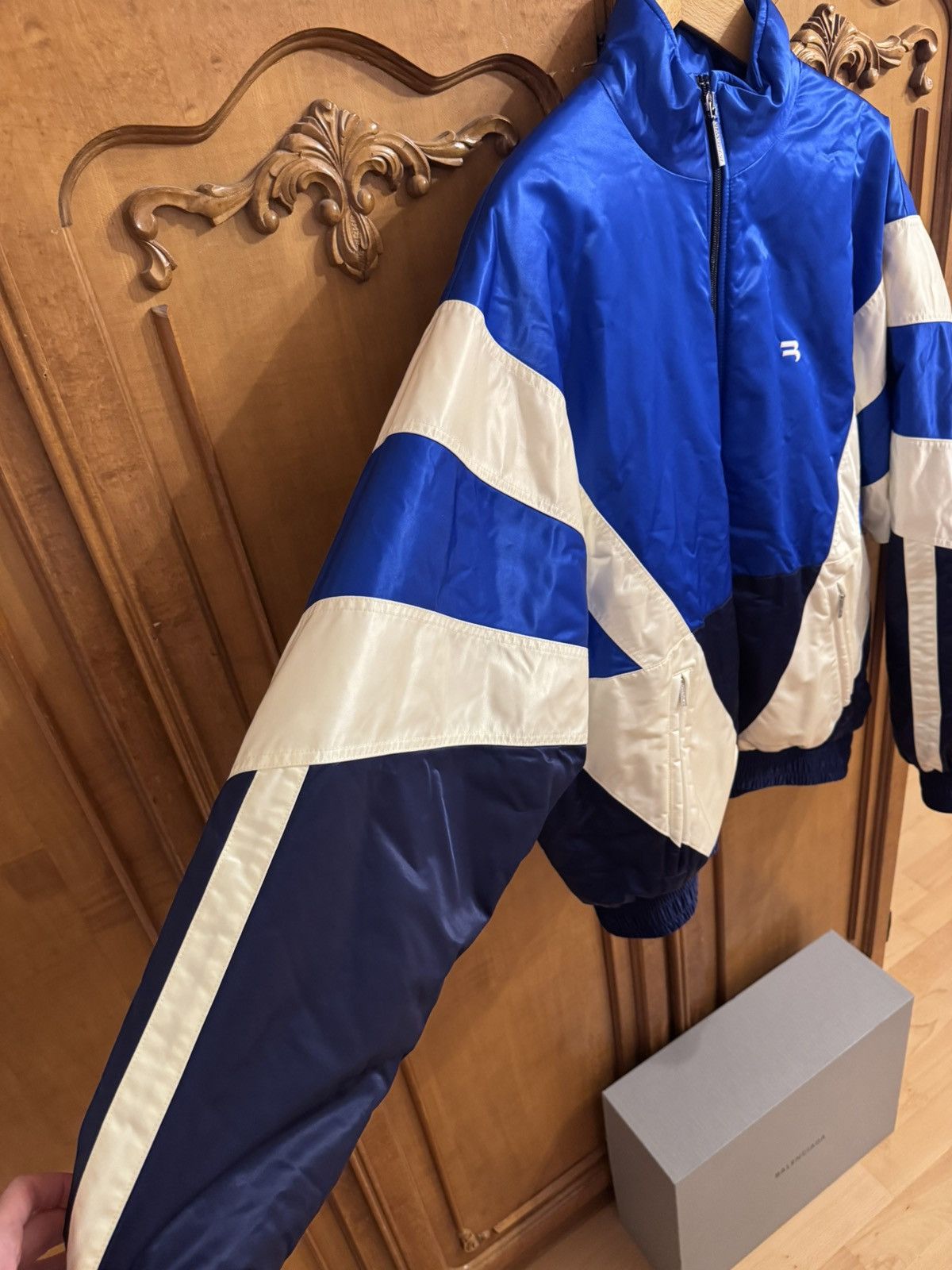 Balenciaga Balenciaga Padded Tracksuit Bomber Jacket Blue White Size US S / EU 44-46 / 1 - 8 Thumbnail