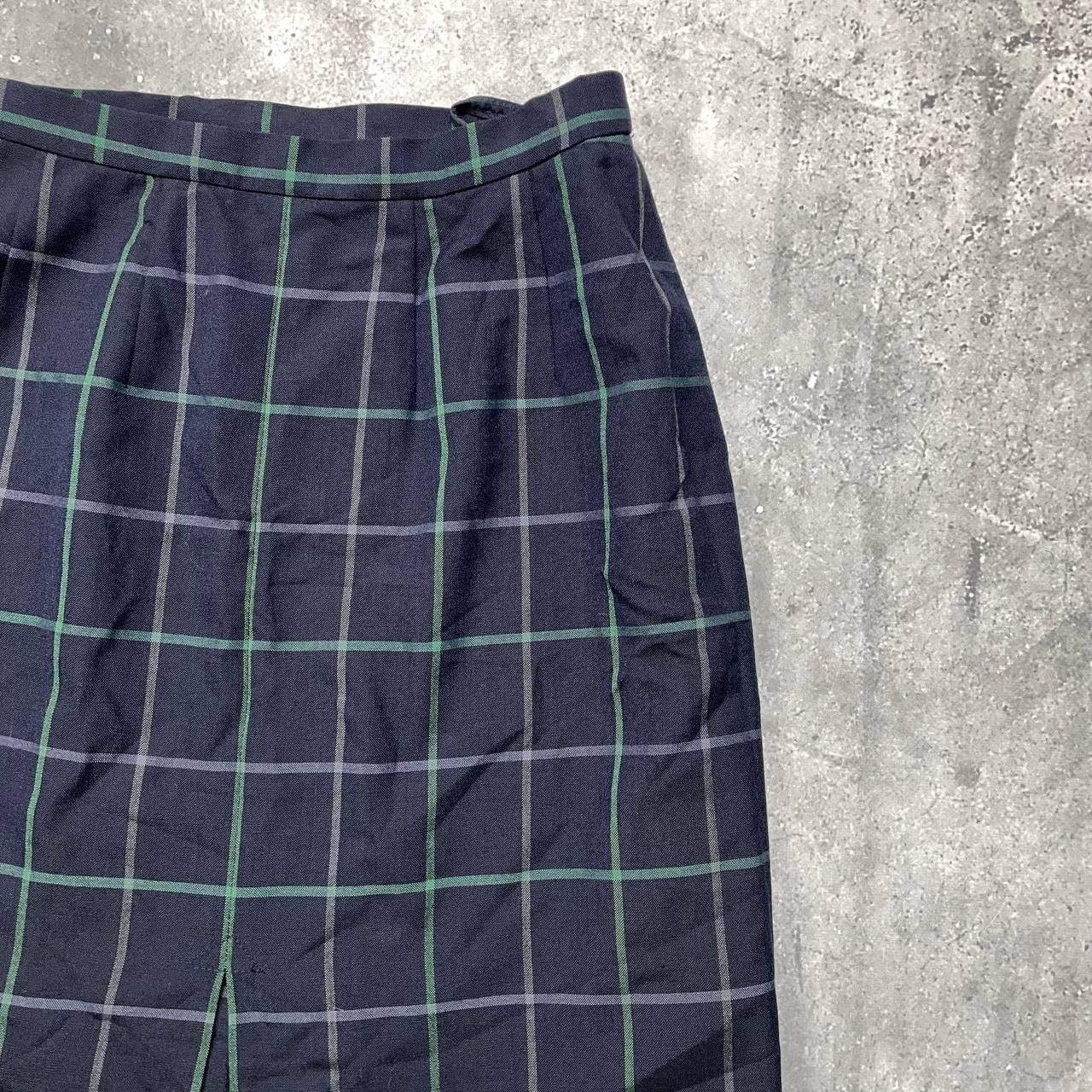 Burberry × Vintage Vintage 90s Burberrys Midi Checked Skirt Women’s Blue Size 27" / US 4 / IT 40 - 5 Thumbnail