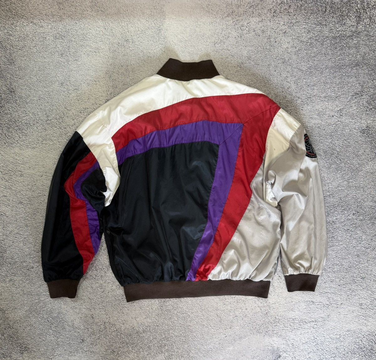 Nike Vintage Nike International Windbreaker Track Jacket Nylon Size US L / EU 52-54 / 3 - 6 Thumbnail