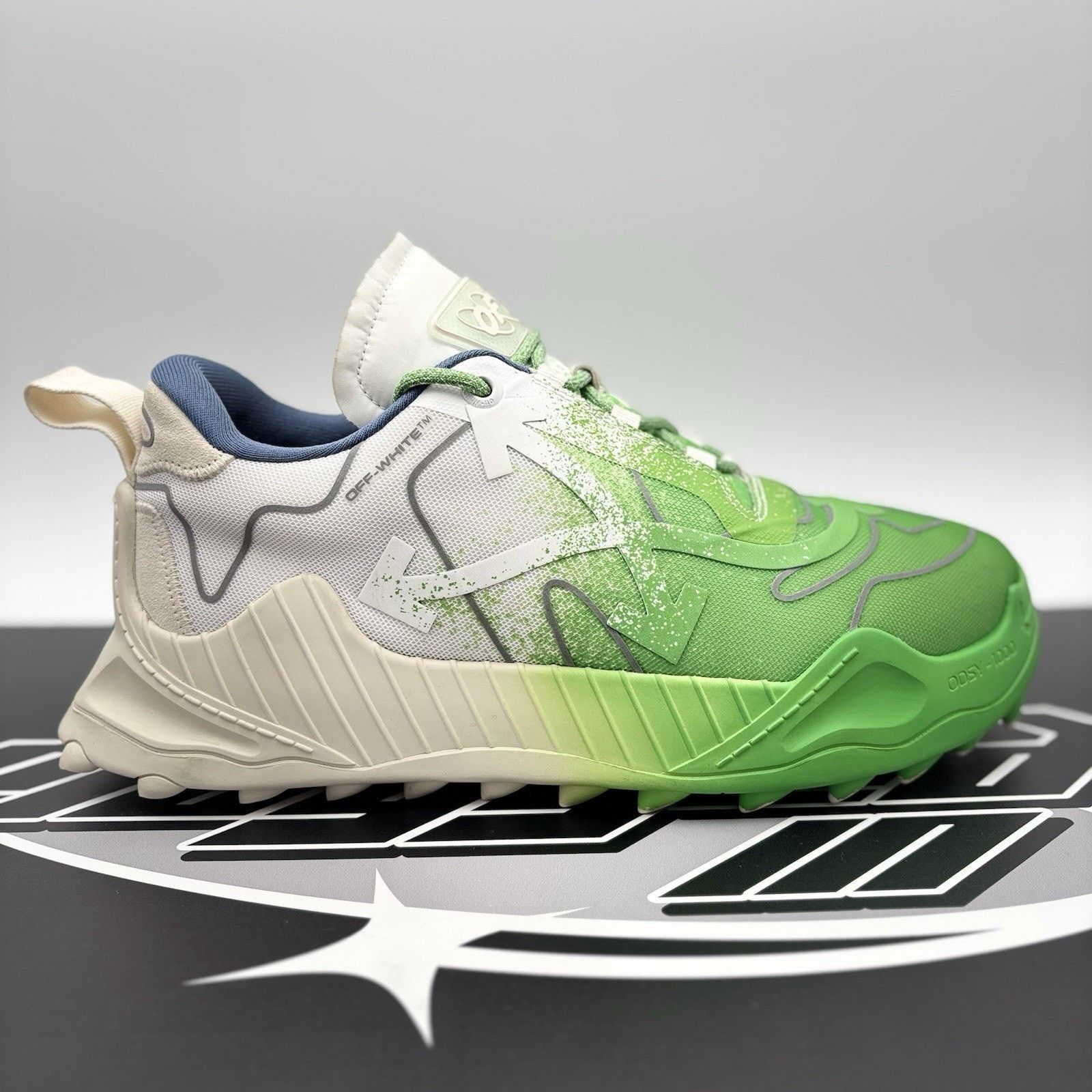 Off-White Off-White ODSY-1000 ' White, Green Spray Paint ' | GREAT! Size US 12 / EU 45 - 2 Thumbnail
