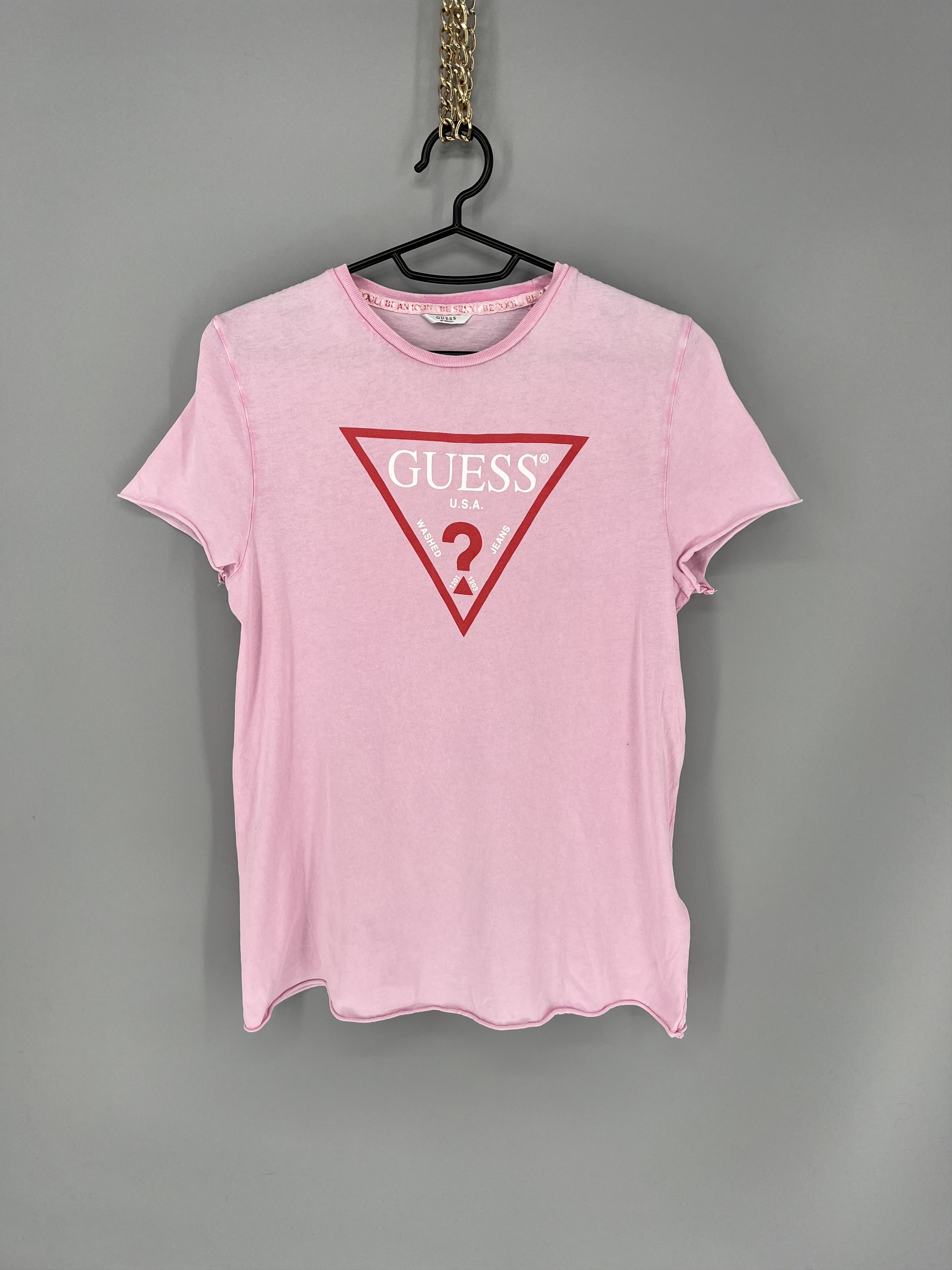 Guess Guess Short Sleeve Tshirt Big Logo Spellout Jumpe Size M / US 6-8 / IT 42-44 - 1 Thumbnail