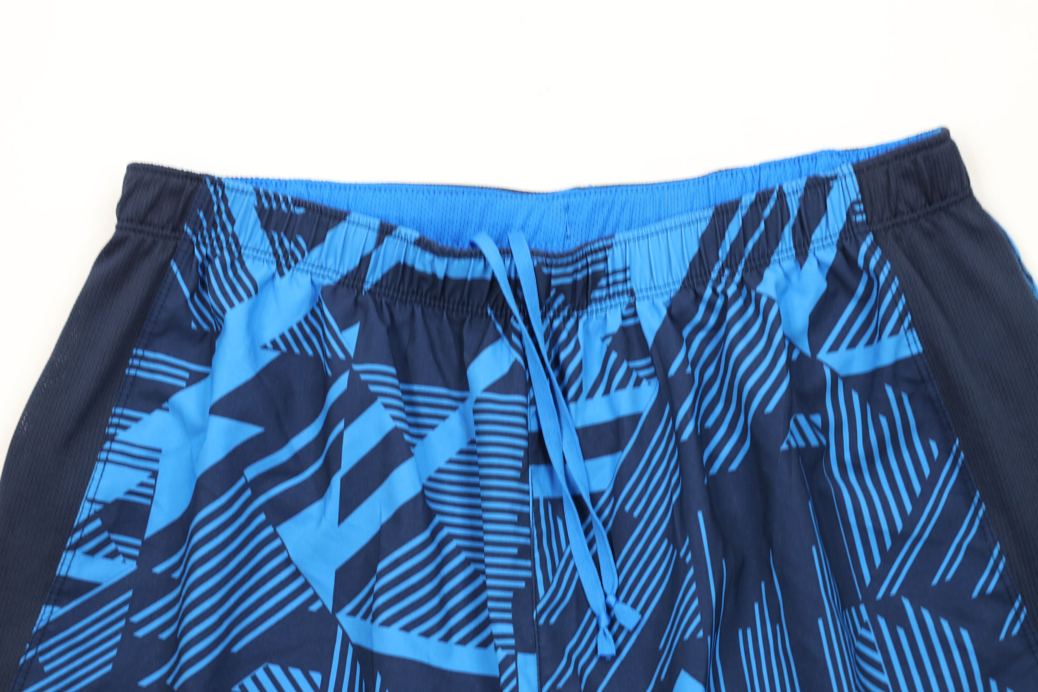The North Face The North Face Reflective Lined Running Trekking Shorts Size US 34 / EU 50 - 2 Thumbnail