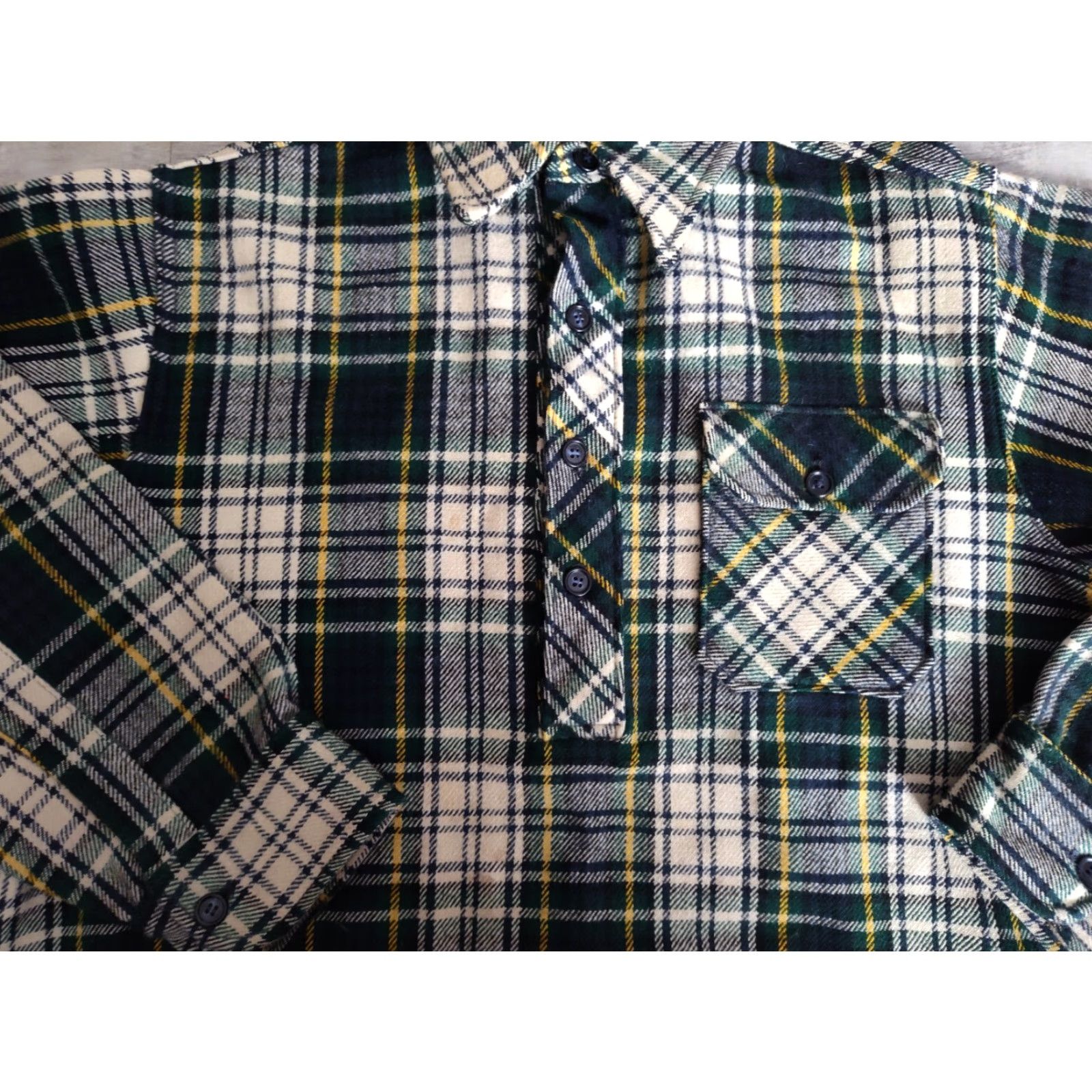Vintage VINTAGE 1970s L.L. Bean Wool Flannel Plaid Button-Up Shirt Unisex Adults Large Green Winter Size US L / EU 52-54 / 3 - 7 Thumbnail