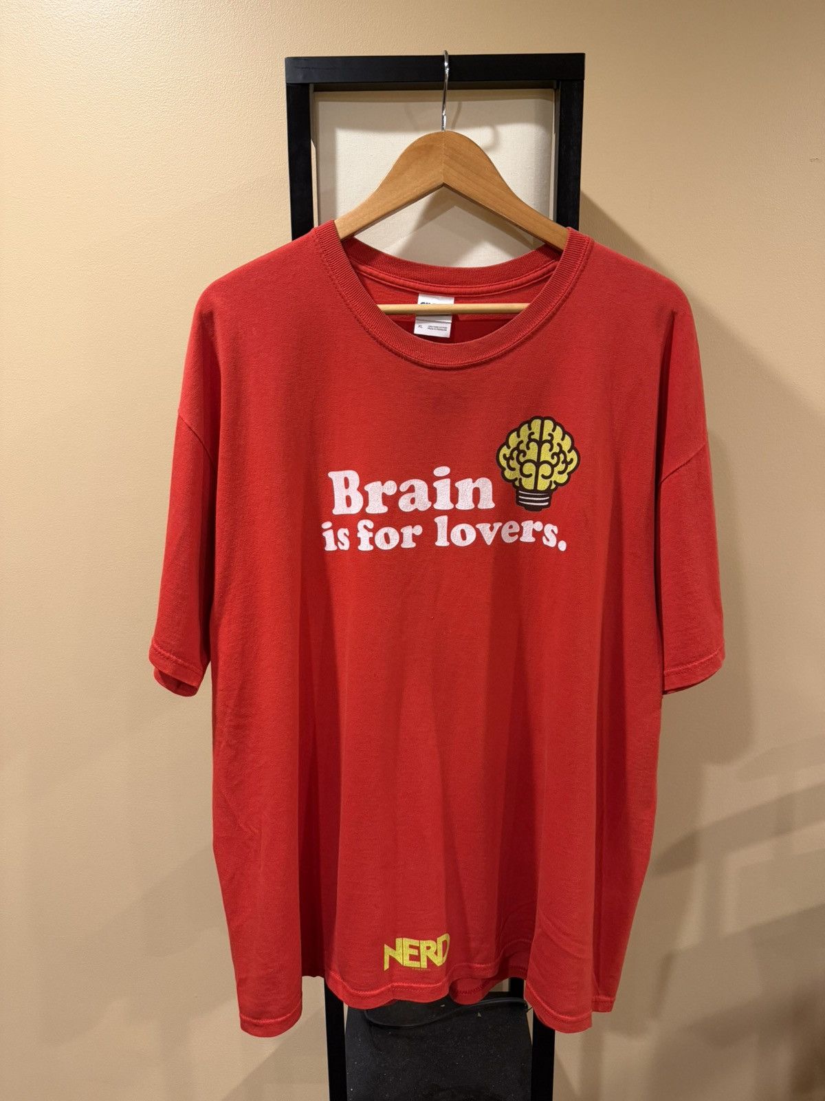 Vintage Vintage NERD “Brain is For Lovers” Red Distressed T-Shirt Size US XL / EU 56 / 4 - 7 Thumbnail