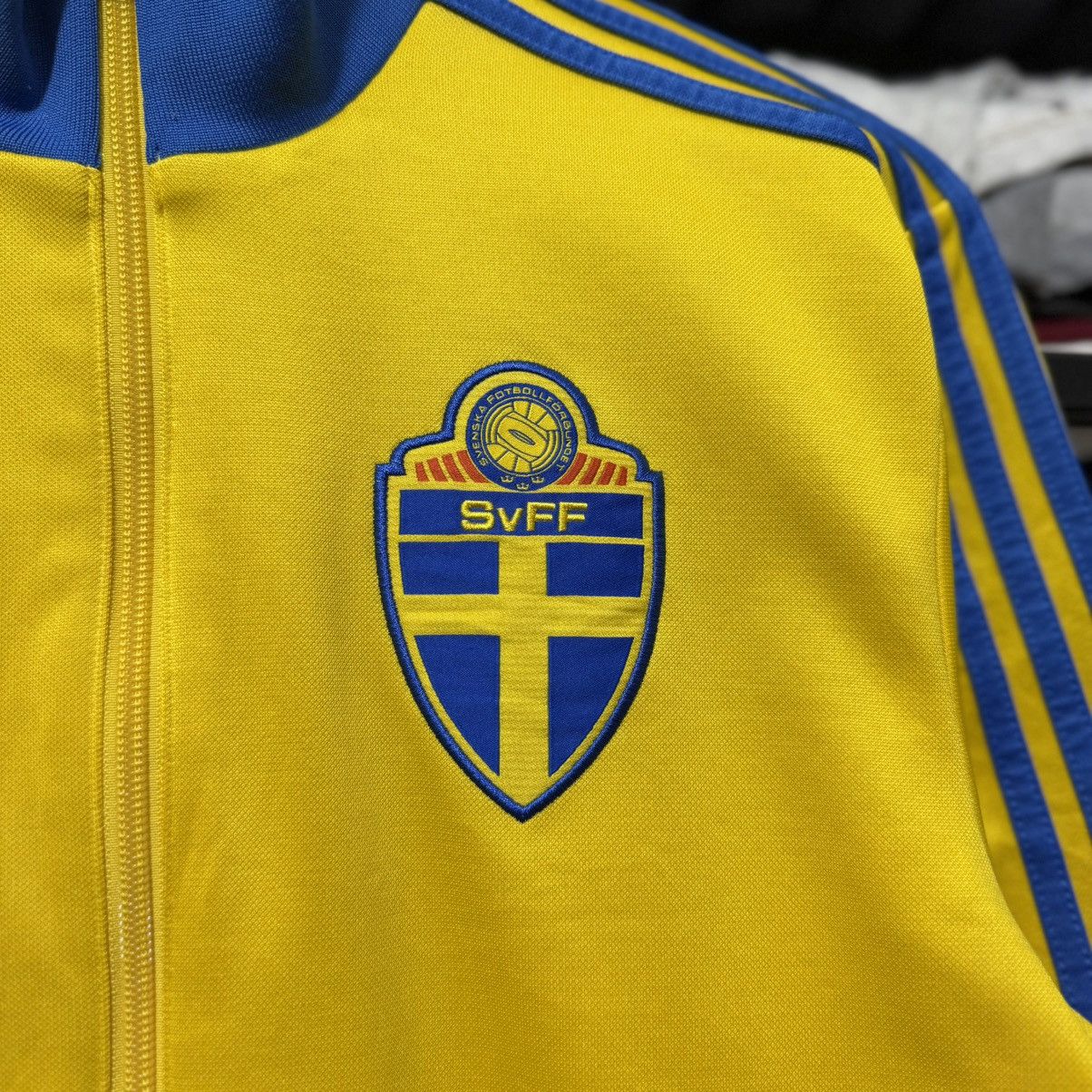 Adidas Adidas sverige sweden football soccer tracktop Size US S / EU 44-46 / 1 - 4 Thumbnail