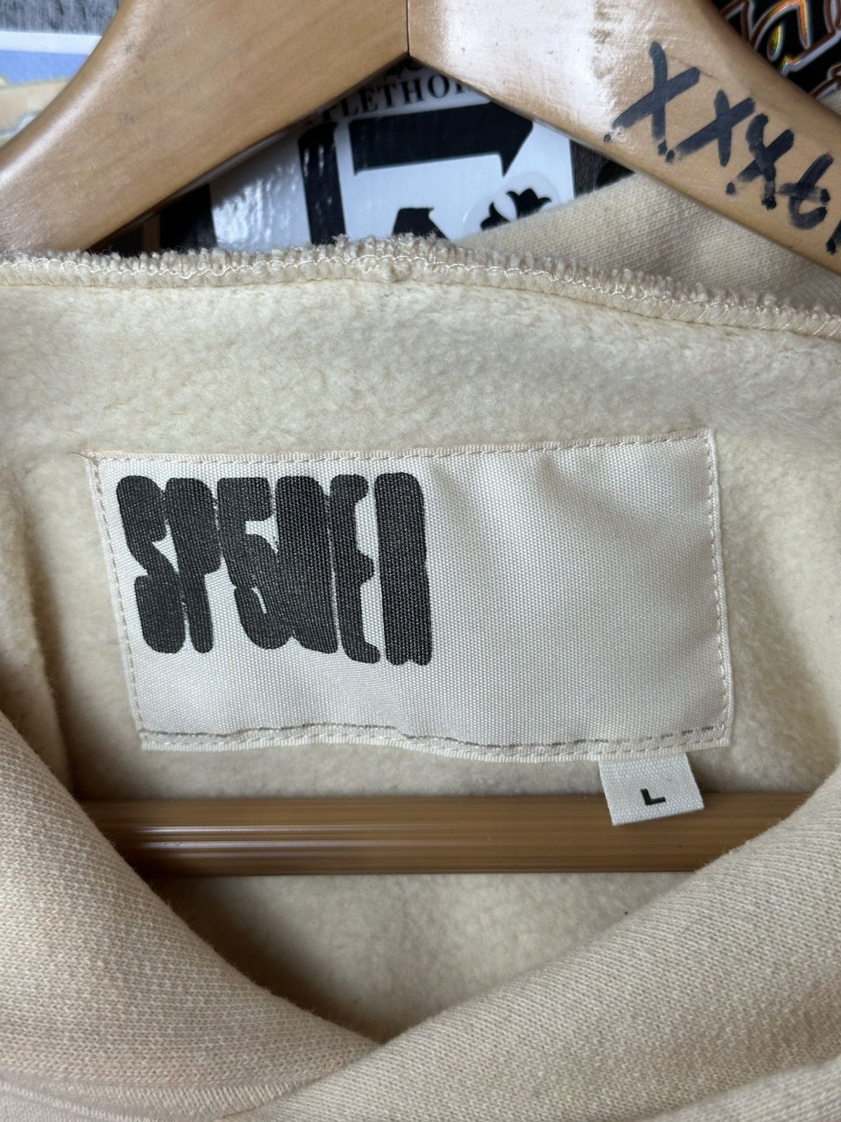 Sp5der Sp5der Worldwide Cream Beluga Hoodie Size US L / EU 52-54 / 3 - 6 Thumbnail