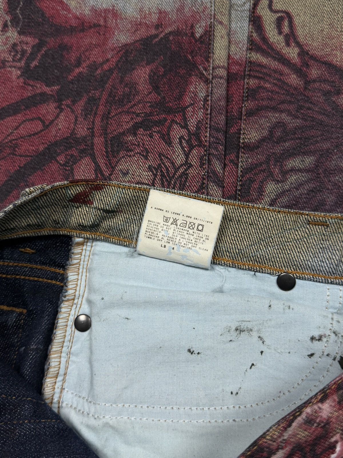 Roberto Cavalli Roberto Cavalli 2000’s Flared Floral Slashed Tattoo Jeans Size 28" / US 6 / IT 42 - 24 Thumbnail
