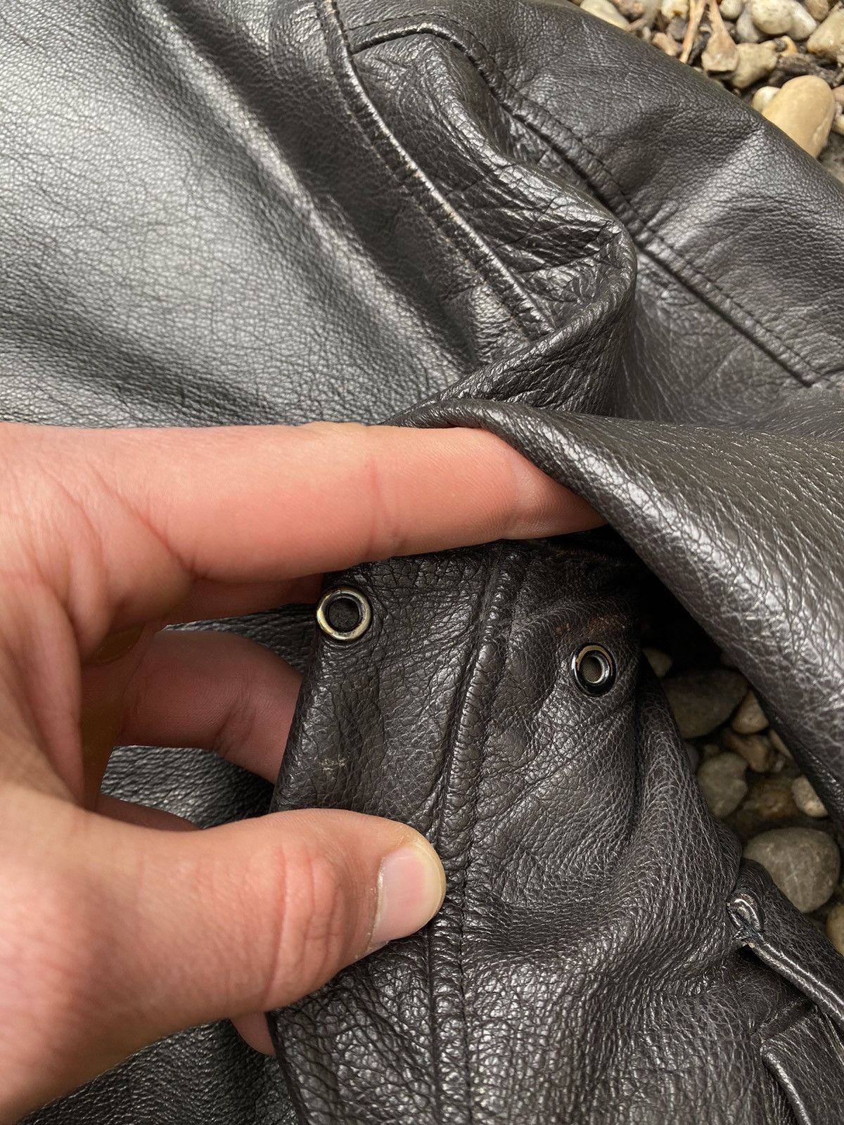 Vintage Vintage 50s Leather Flight Jacket Size US M / EU 48-50 / 2 - 15 Thumbnail