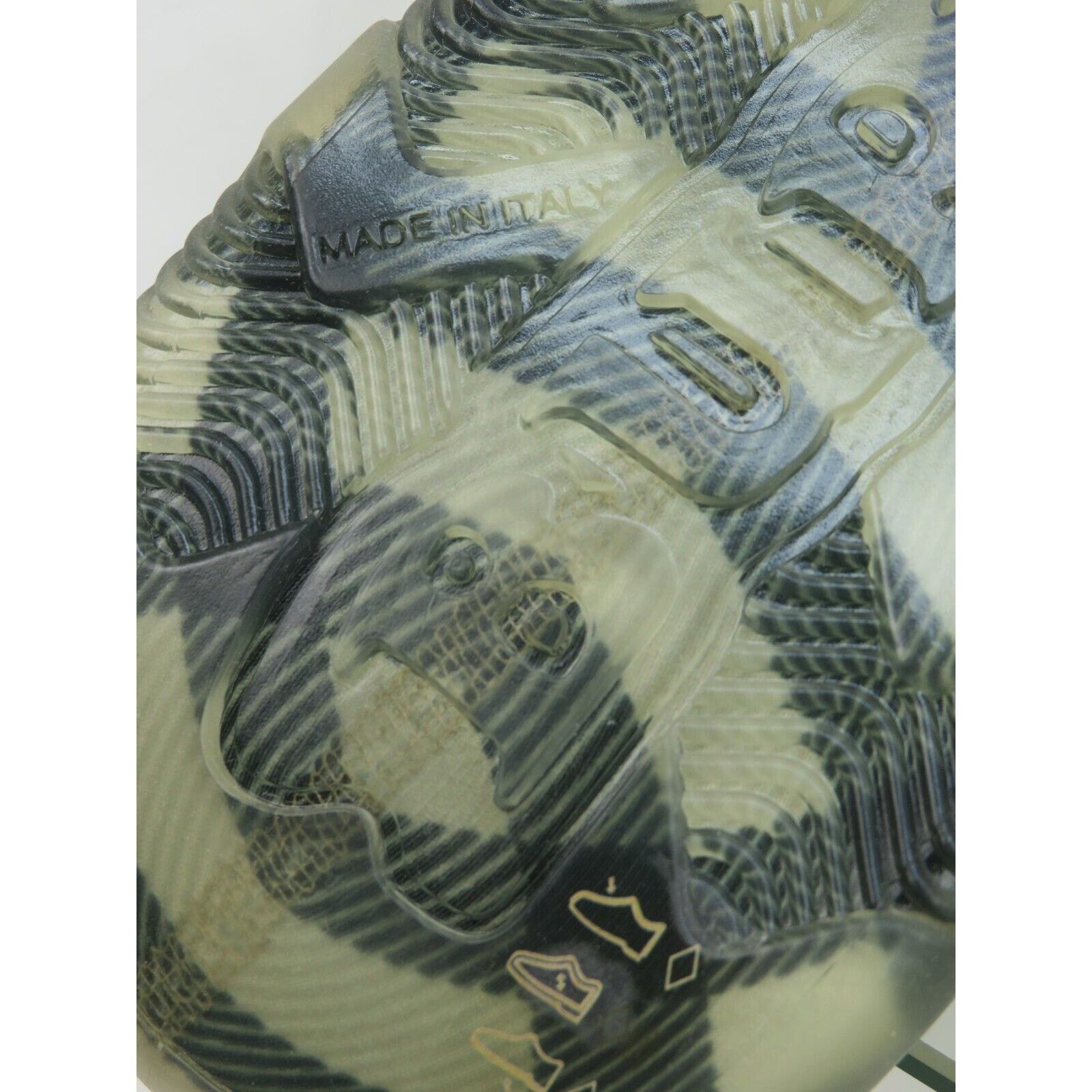 Burberry BURBERRY STINGRAY GRAY RUBBER CHECK & CHARM LOGO SANDALS 41 Size US 8 / EU 41 - 9 Thumbnail