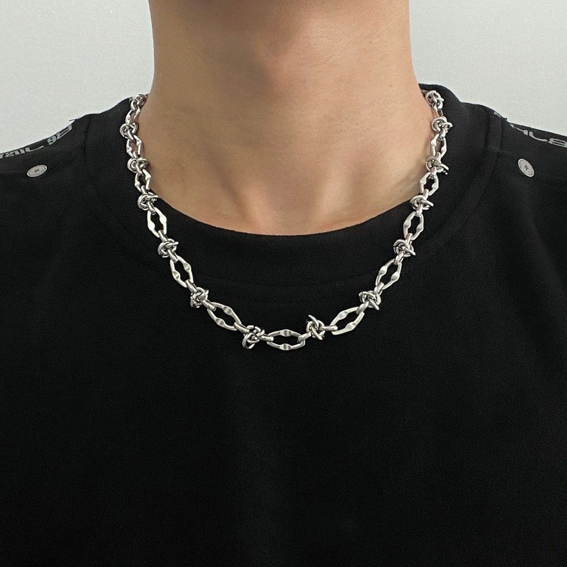 Jewelry Titanium Steel Knot Necklace Size ONE SIZE - 1 Thumbnail