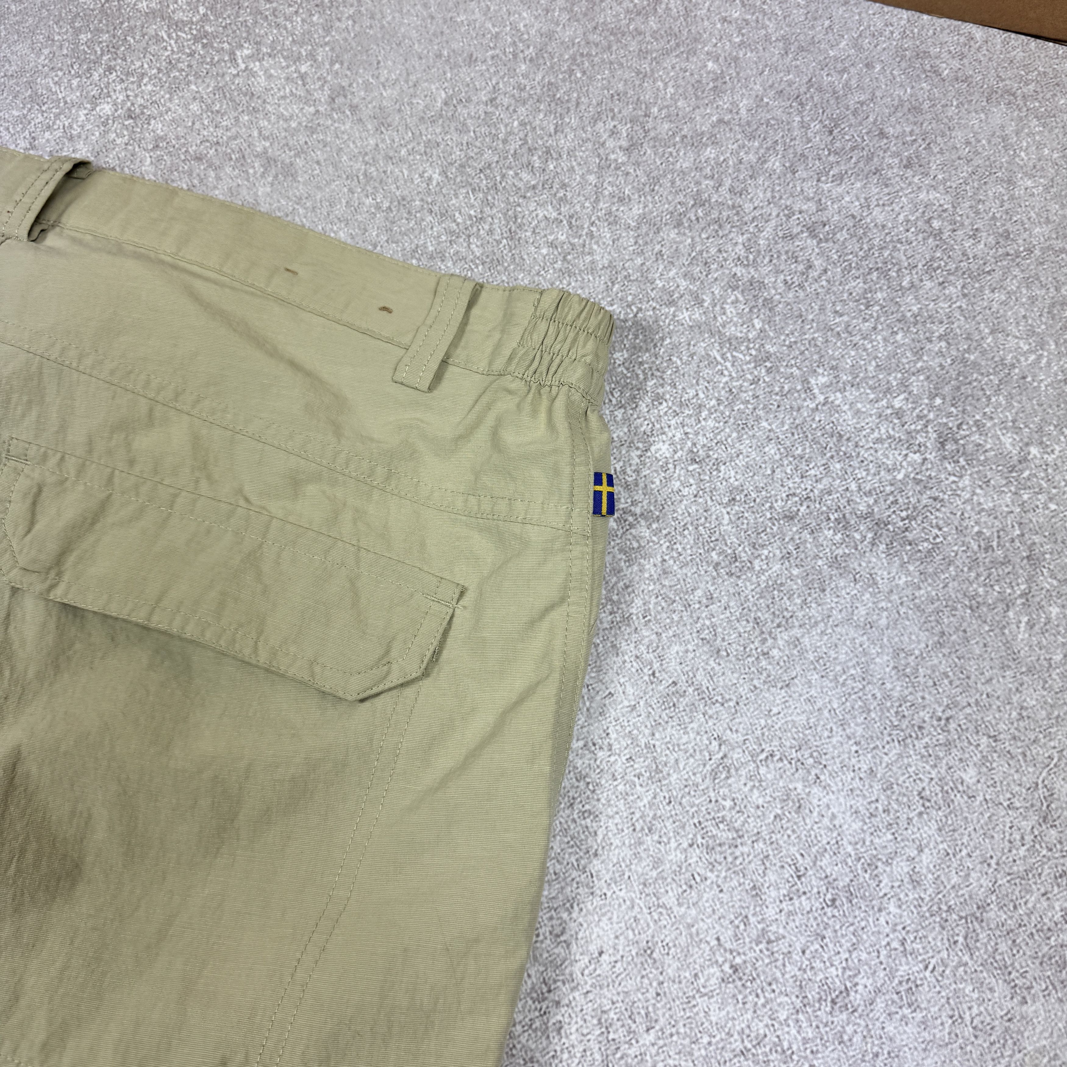 Fjallraven Fjallraven Cape Point MT Zip Off Trousers pants EU 54 US 37 Size US 37 - 14 Thumbnail