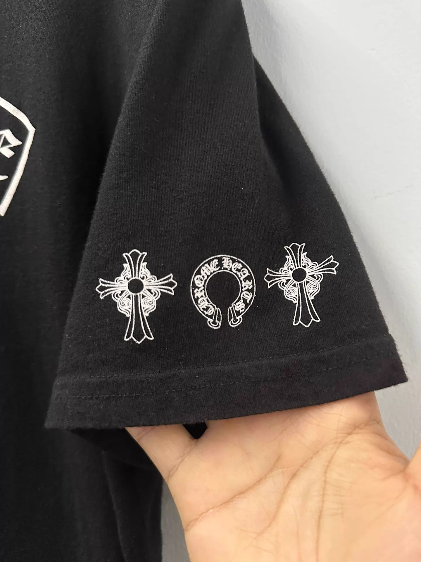 Chrome Hearts Chrome Hearts V-Neck Short Sleeve T-Bar 3 Elements Size US M / EU 48-50 / 2 - 5 Thumbnail