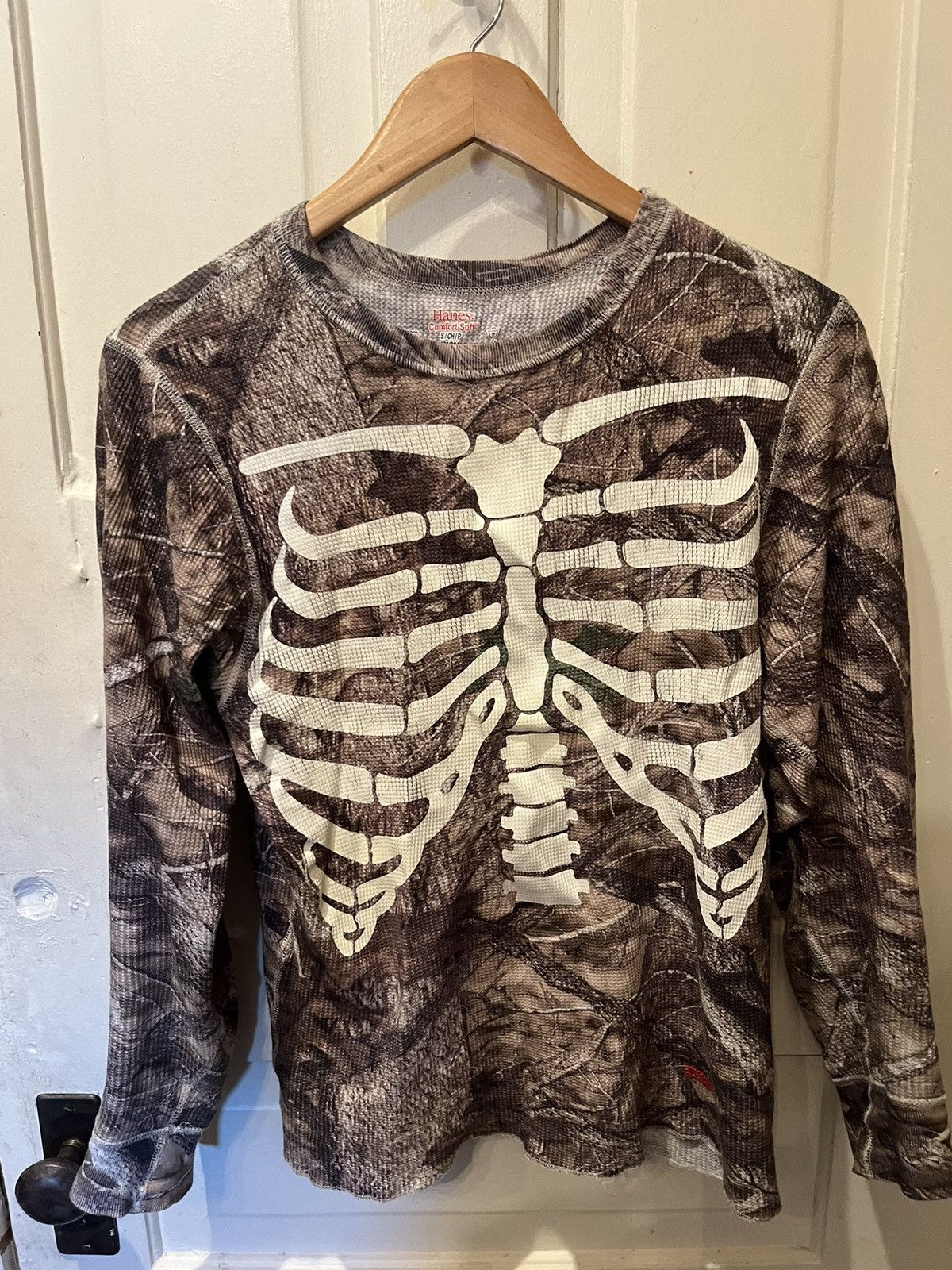 Supreme Hanes Camo | Grailed