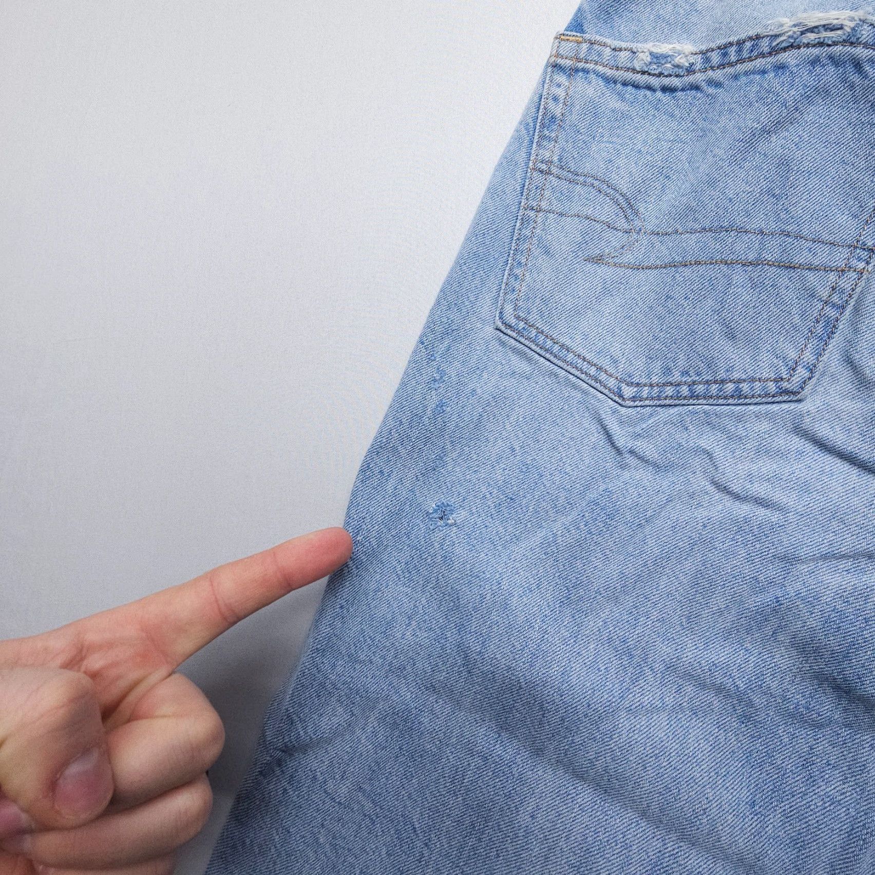American Eagle Outfitters American Eagle Outfitters Baggy Jeans Size 0 Blue Rigid Cotton Denim High Rise Straight Women Size 25" / US 0 / IT 36 - 4 Thumbnail