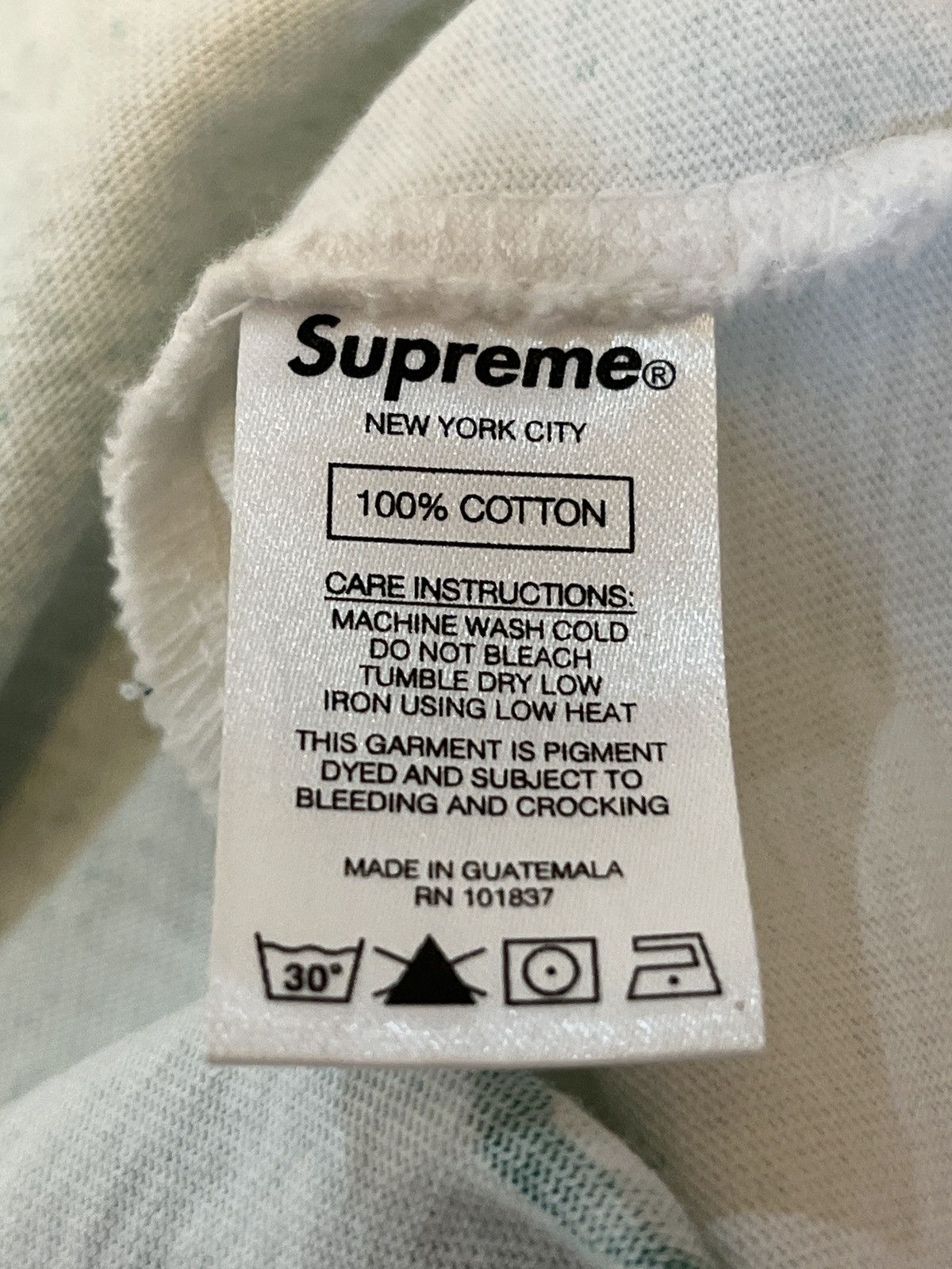 Supreme Supreme Nuevo York Tee Size US L / EU 52-54 / 3 - 5 Thumbnail