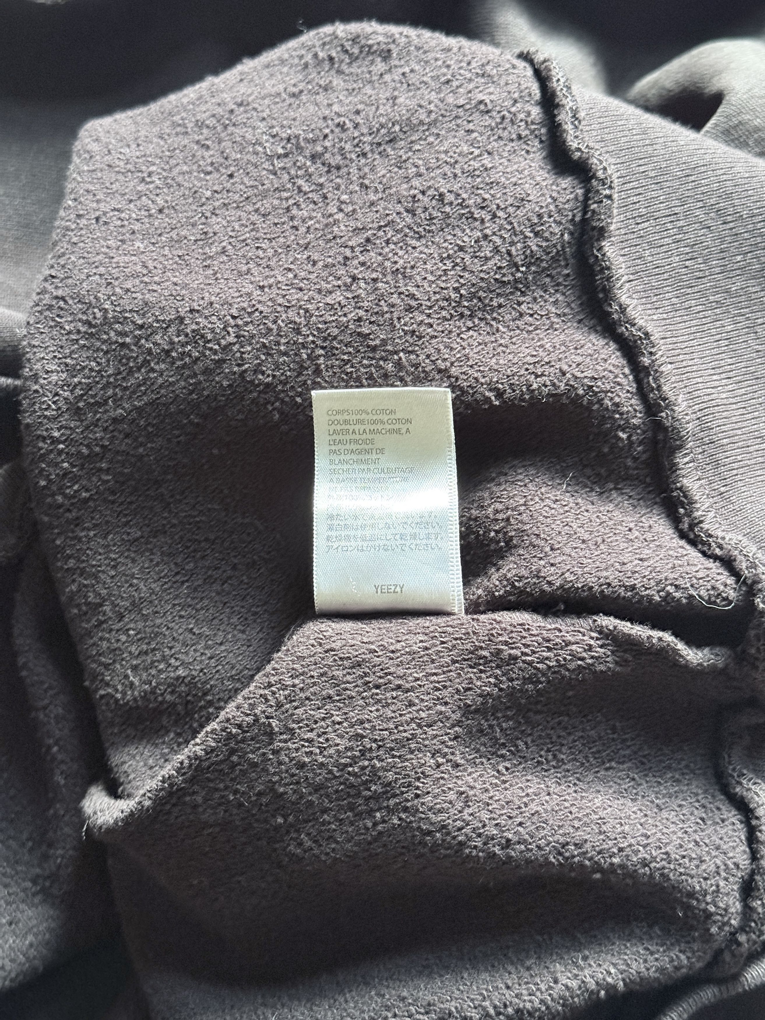 Yeezy Black Yeezy Jesus Is King Crewneck Blank Size US M / EU 48-50 / 2 - 4 Thumbnail
