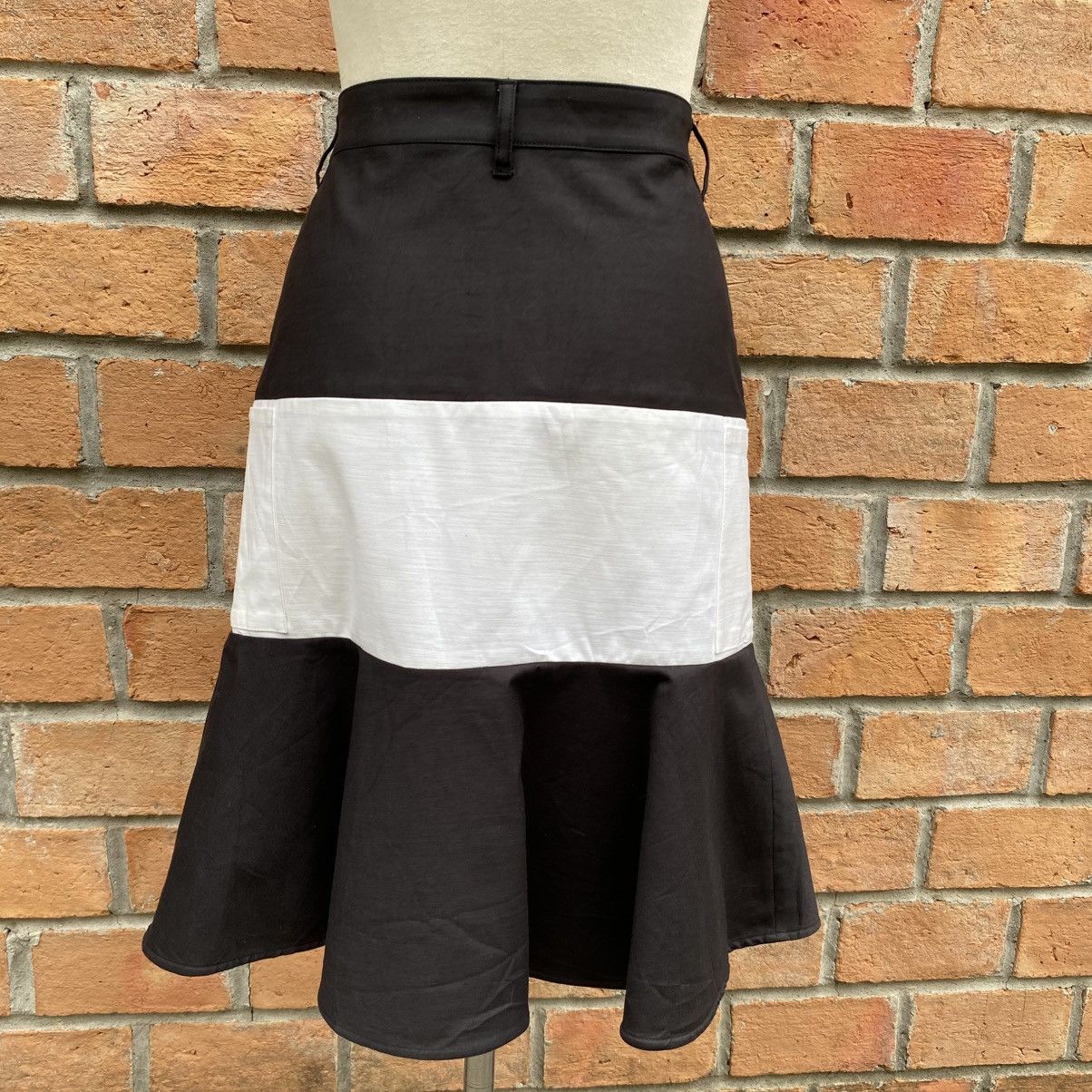 Tsumori Chisato TSUMORI CHISATO Black and White Panel Flare Skirt Size 29" - 1 Thumbnail