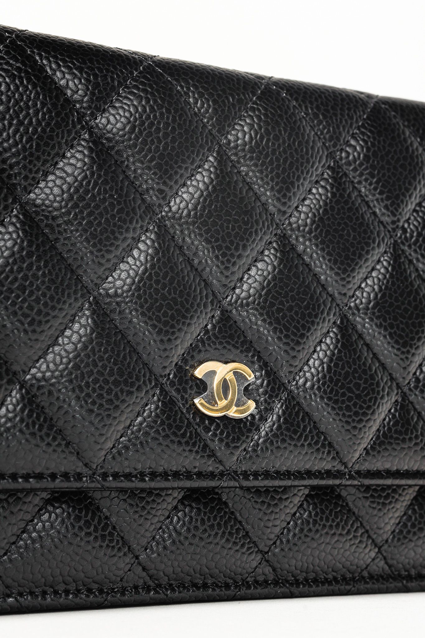 Chanel Chanel Caviar Leather Gold Strap Classic Wallet-On-Chain Size ONE SIZE - 9 Thumbnail