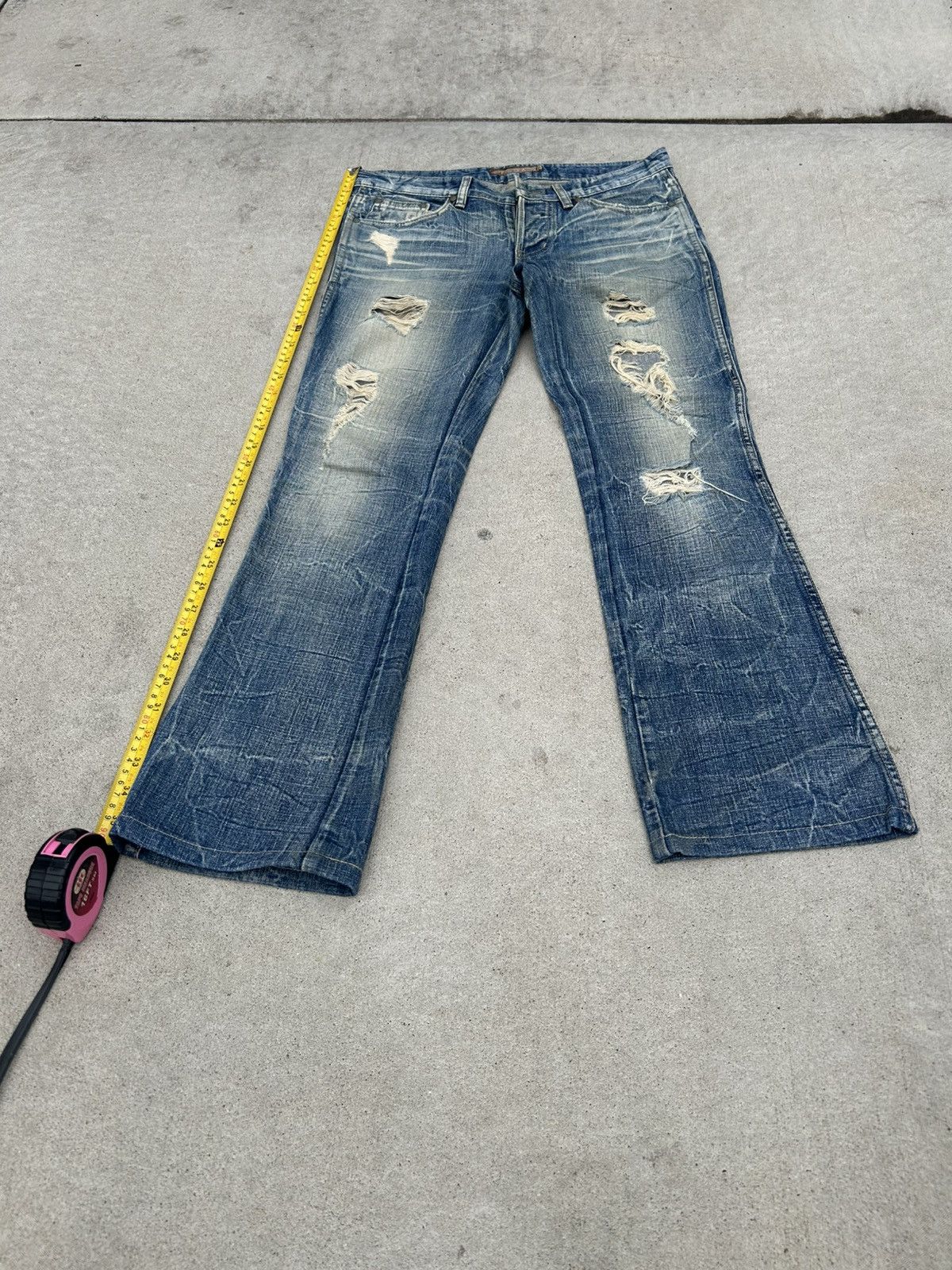 GOSTAR DE FUGA FLARED DISTRESSED JAPANESE Fuga De Gostar mudwashed jeans Size US 28 / EU 44 - 1 Thumbnail