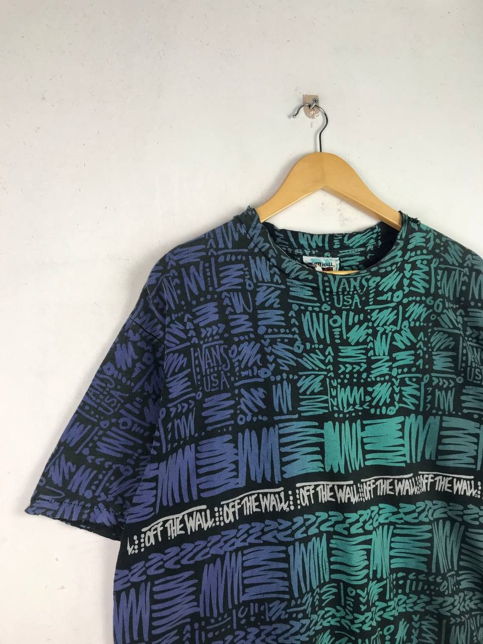 Vans × Vintage Vintage 90's Distressed Streetwear Vans Of The Walls Size US L / EU 52-54 / 3 - 12 Thumbnail