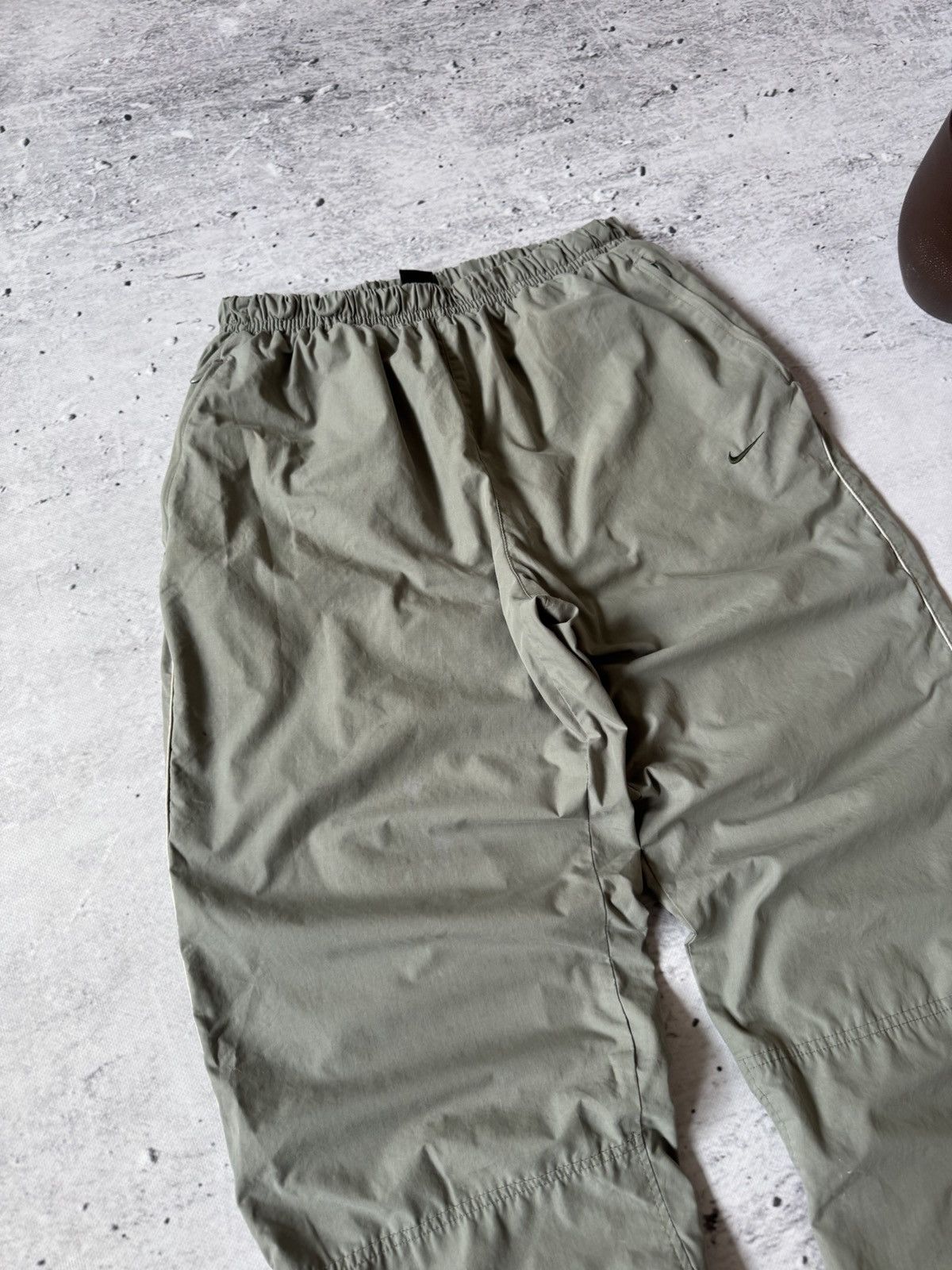 Nike × Vintage NIKE NYLON VINTAGE Y2K OVERSIZE BAGGY FIT PANTS SWEATPANTS Size US 34 / EU 50 - 3 Thumbnail