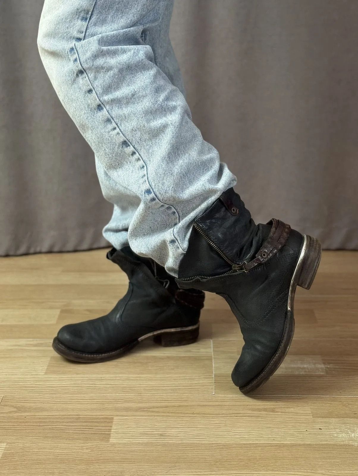 Hedi Slimane Vintage Leather Boots Ankle style Y2K Size US 7 / IT 37 - 4 Thumbnail