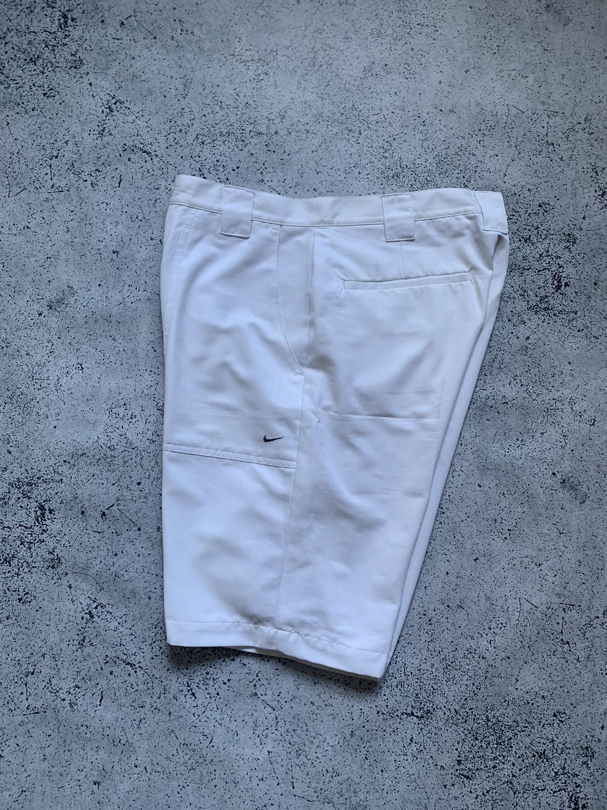 Vintage Vintage Nike Golf Baggy Fit Shorts Y2K Mini Swoosh USA Size US 32 / EU 48 - 10 Thumbnail
