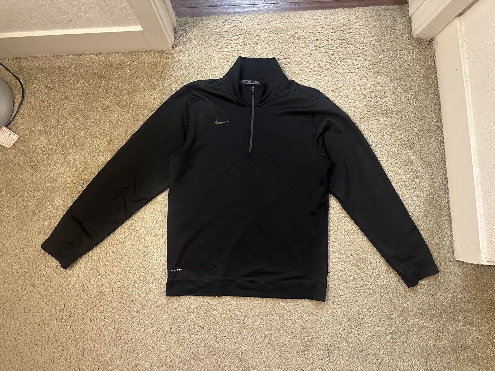 NIKE Quarter Zip