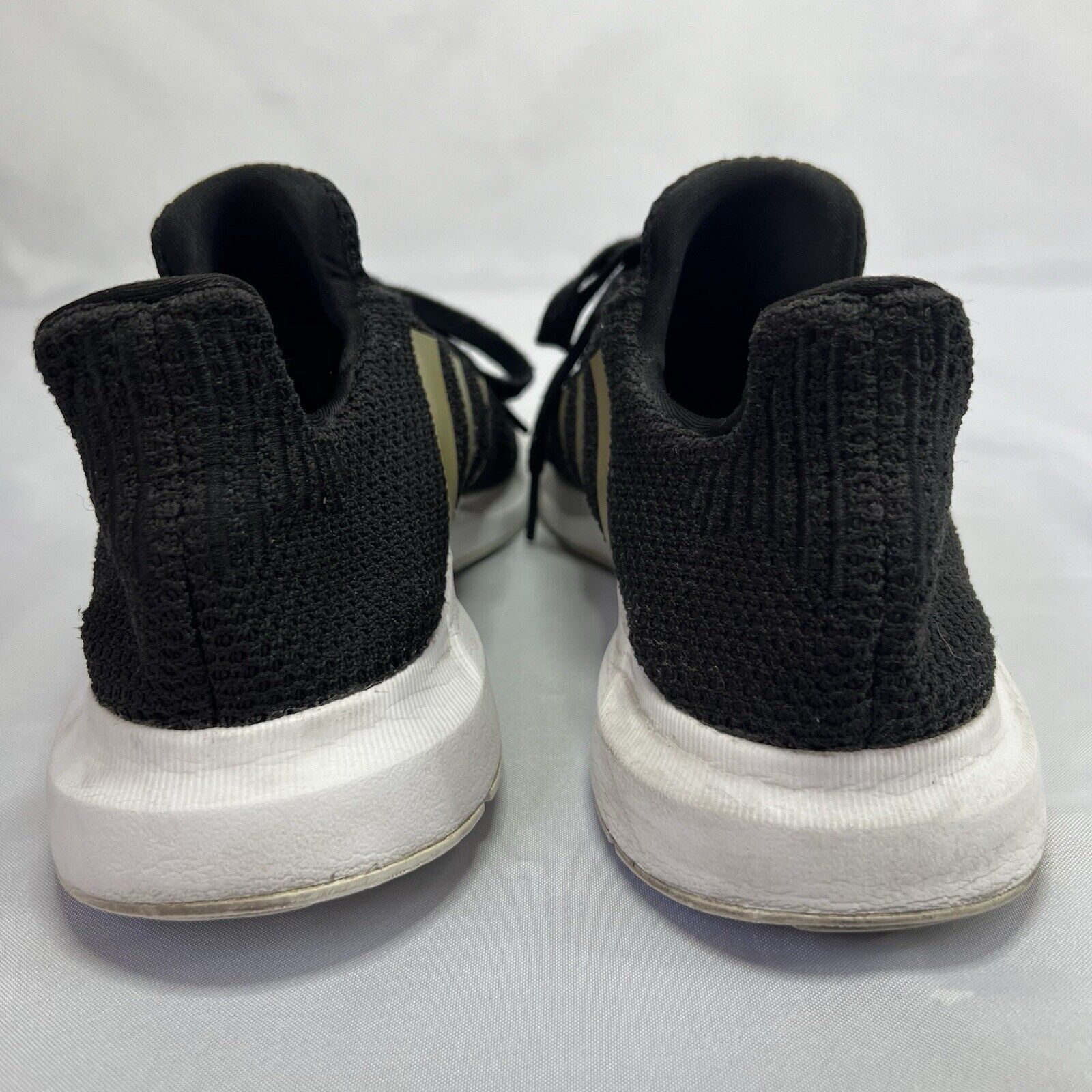 Adidas Adidas UltraBoost 4.0 DNA Black/Gold Men’s Size 6 Size US 6 / EU 39 - 7 Thumbnail