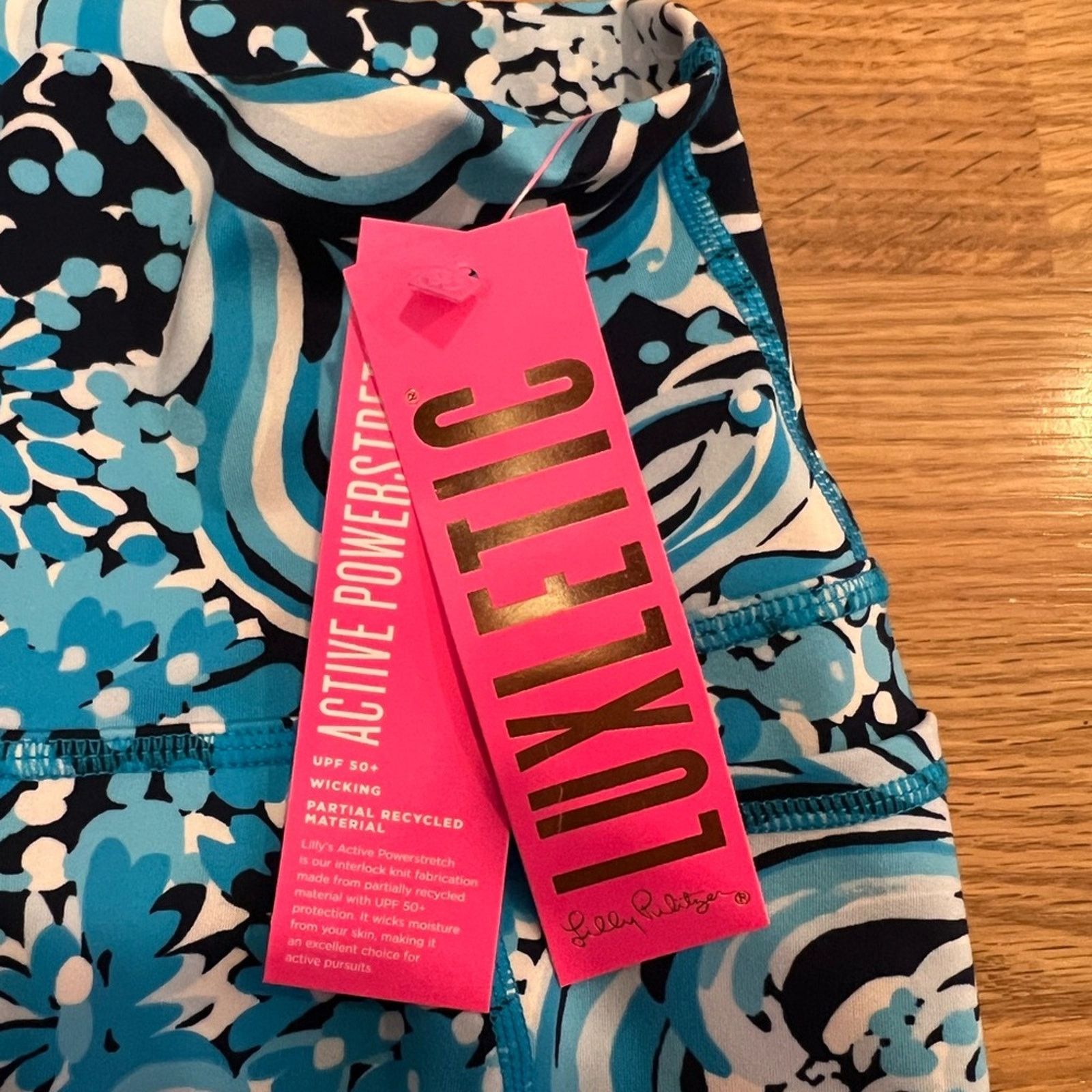Lilly Pulitzer Lilly Pulitzer Luxletic South Beach Bike Shorts in Mermazing Size 26" / US 2 / IT 38 - 7 Thumbnail
