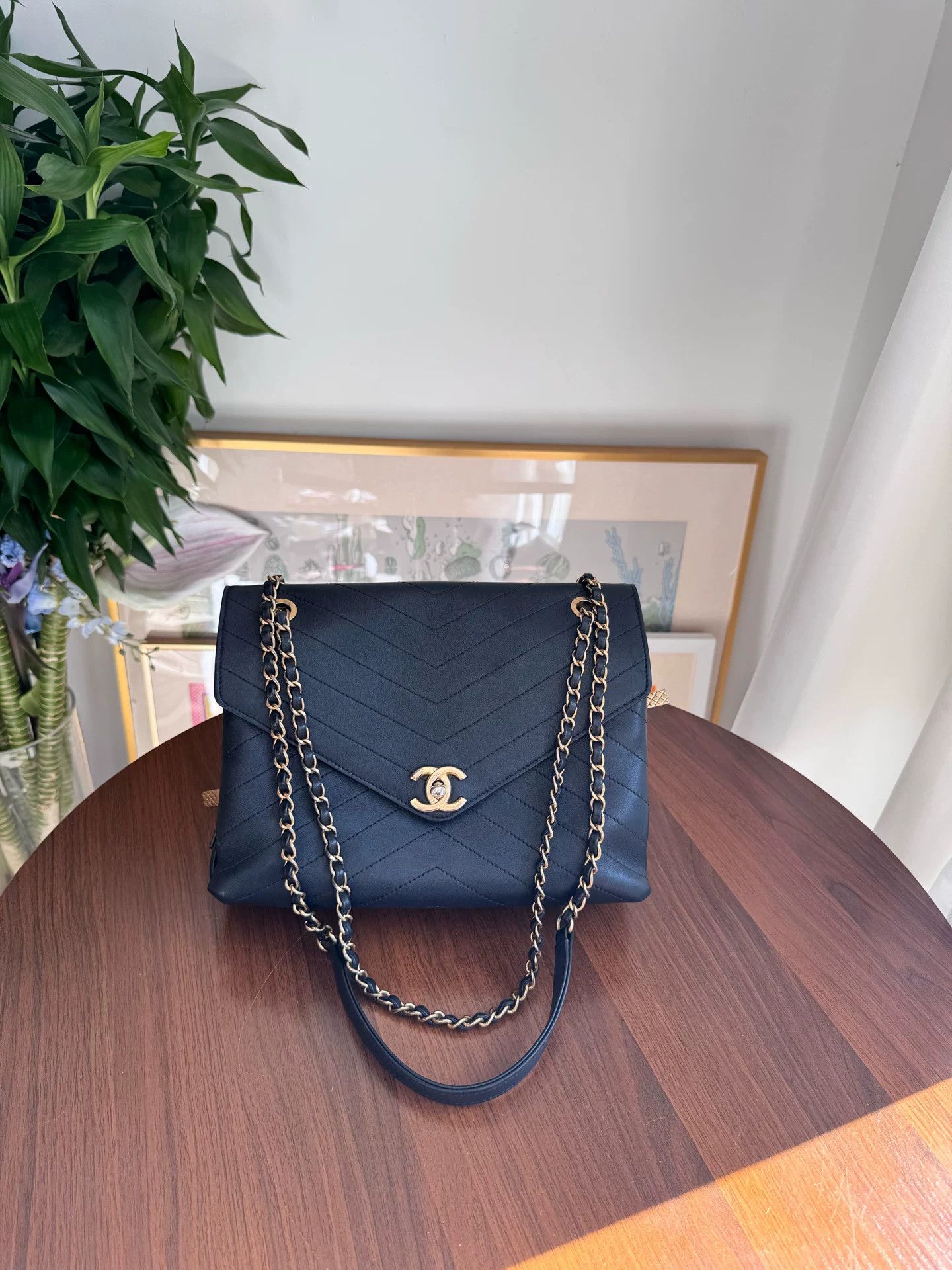 Chanel Pre-loved Bag Very good condition Size ONE SIZE - 1 Thumbnail