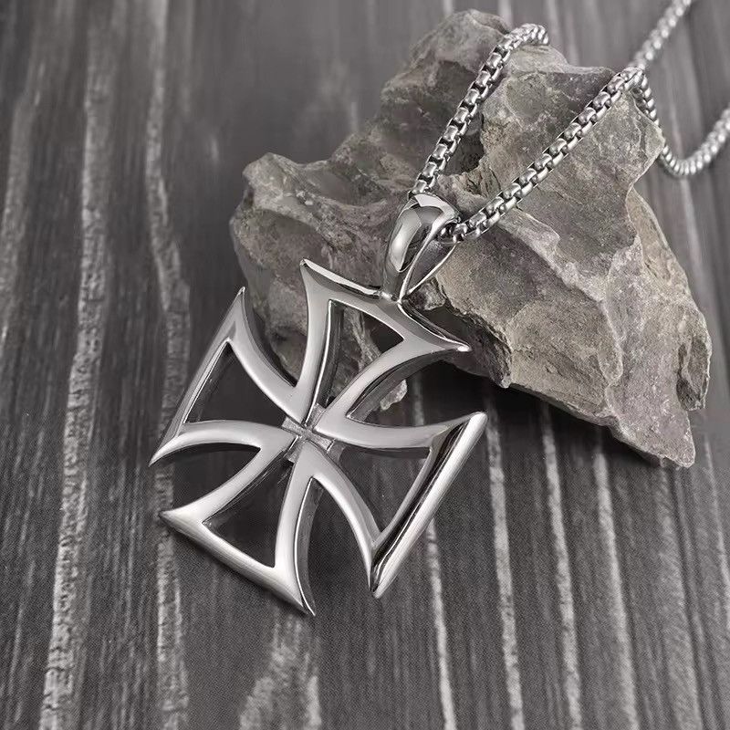 Jewelry Gothic Punk Cross Pendant Chain Necklace Size ONE SIZE - 5 Thumbnail