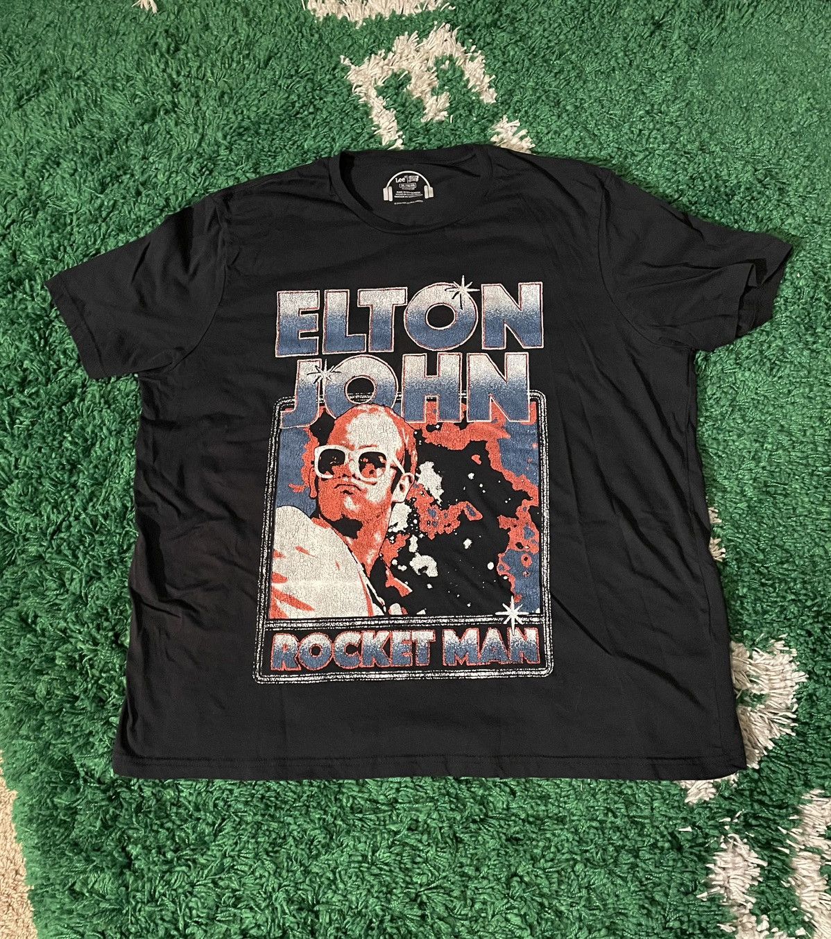 Band Tees Retro Elton John Tour Shirt XXL Rocket Man Soft Cotton Size US XXL / EU 58 / 5 - 1 Thumbnail