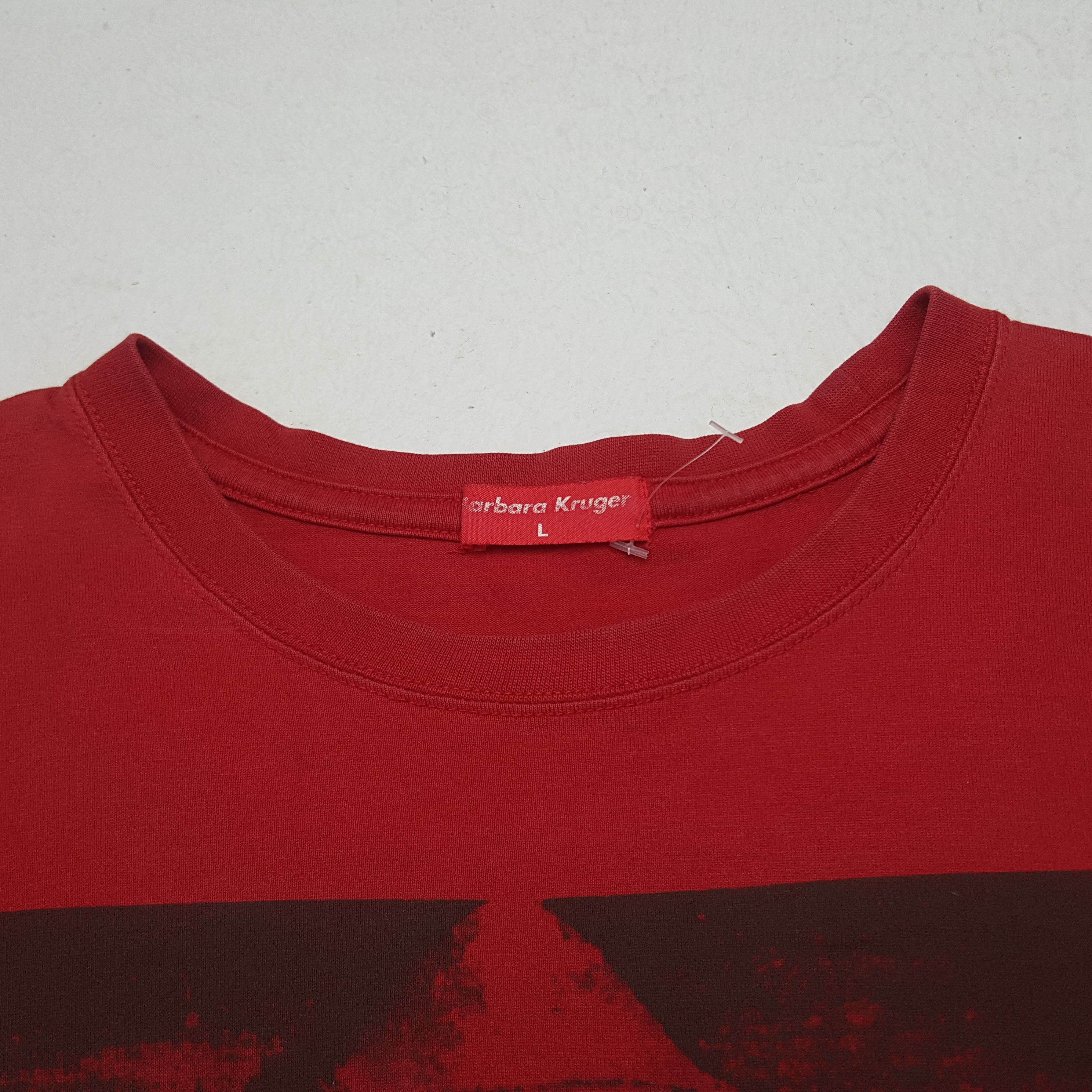 Barbara Kruger × Japanese Brand × Vintage Vintage Barbara Kruger Your Comfort Is My Silence Tshirt Size US L / EU 52-54 / 3 - 4 Thumbnail
