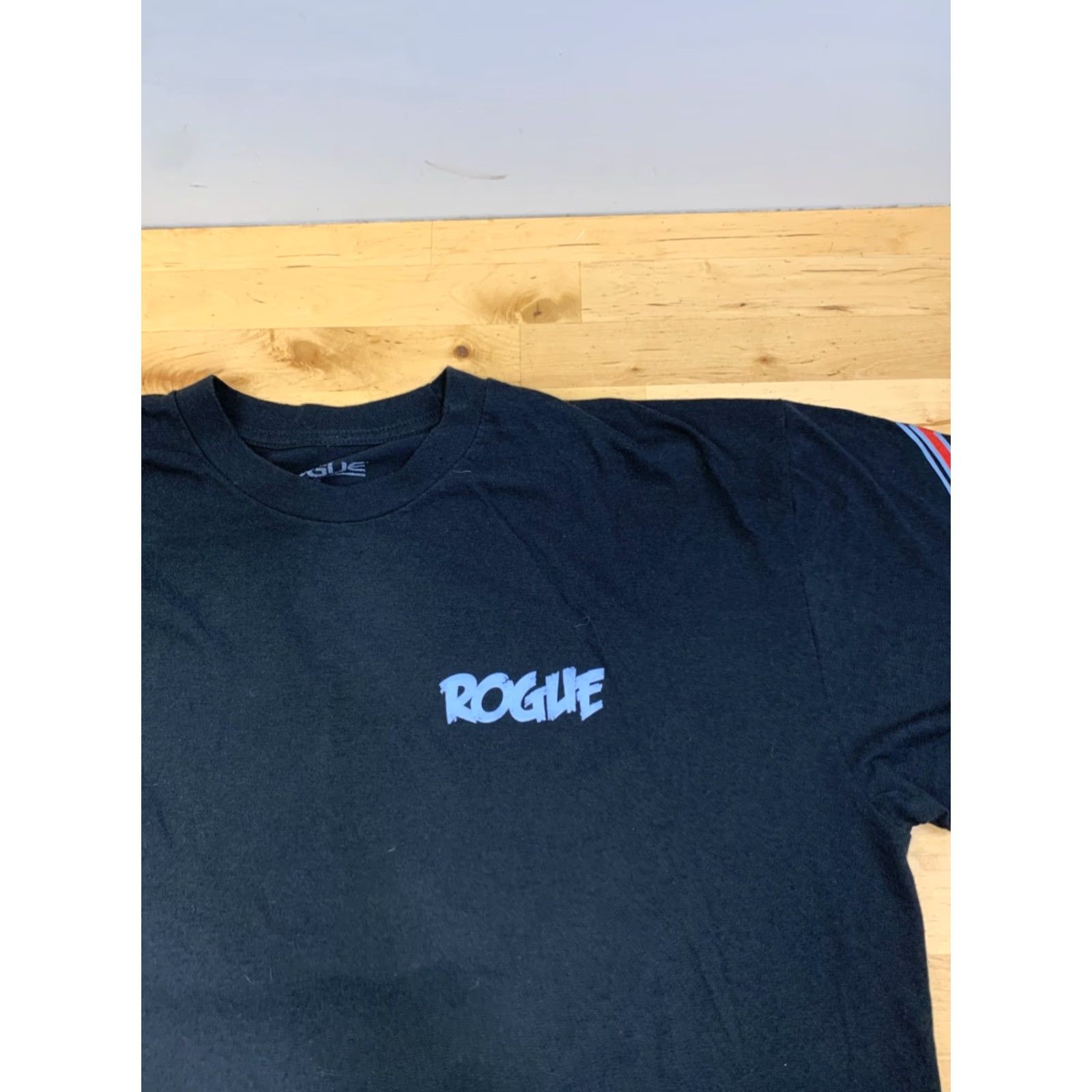 Vintage Rogue Fitness Halloween Glow in the Dark Shirt XL Crossfit 12749 Mens Black T-Shirt Glow in the Dark Crossfit Halloween 2020s Size US XL / EU 56 / 4 - 3 Thumbnail