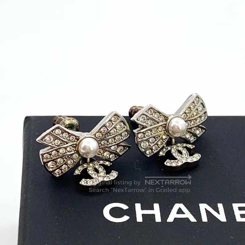 Chanel Chanel Silver bow double C diamond stud earrings Size ONE SIZE - 3 Thumbnail