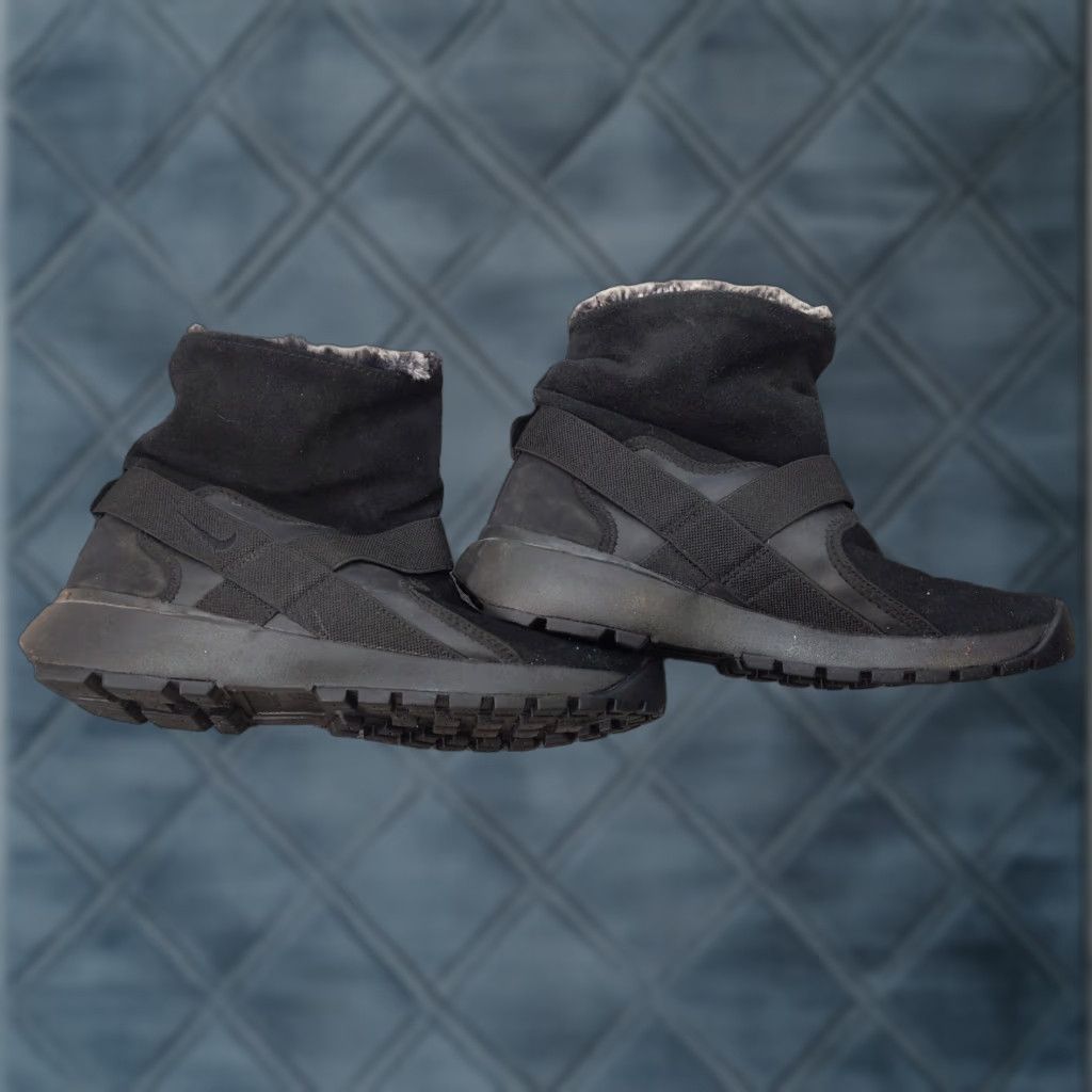 Nike Nike Snow Boots Womens 8.5 Black Suede Ankle Pull On Faux Fur 882525-001 Size US 9 / IT 39 - 1 Thumbnail