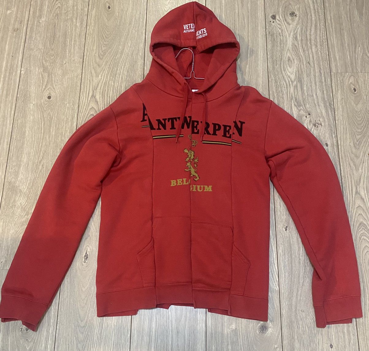 Vetements Split Antwerpen Hoodie in Red