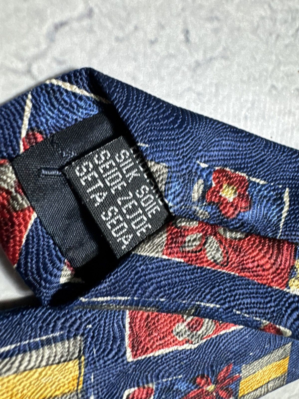 Yves Saint Laurent Yves Saint Laurent Luxury Silk Tie Vintage Size ONE SIZE - 3 Thumbnail