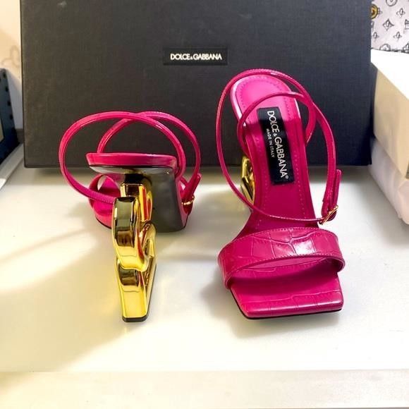 Dolce & Gabbana New Dolce & Gabbana Embossed DG Pink Gold Heel Sandals Size Size US 6 / IT 36 - 5 Thumbnail