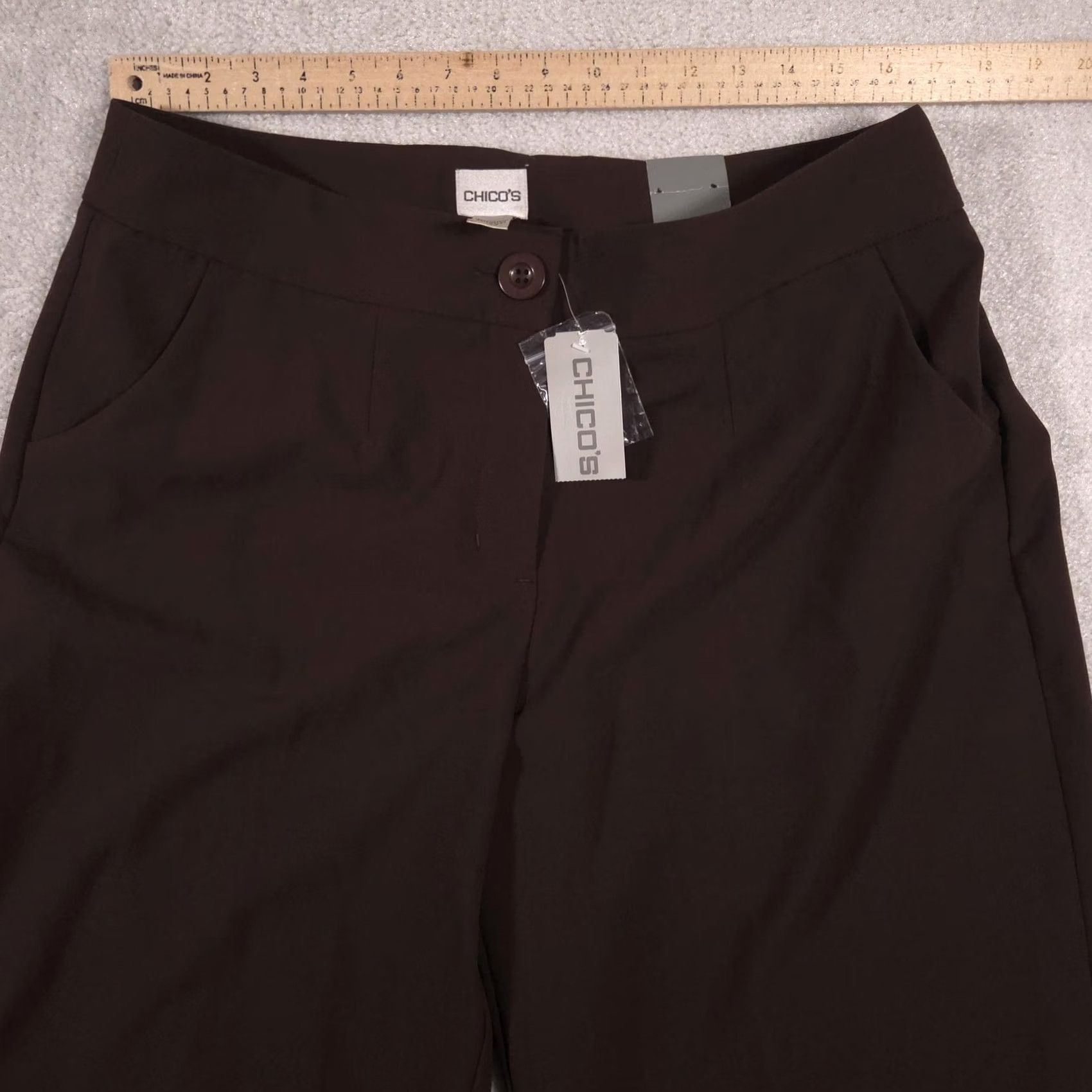 Vintage Chico's Dress Pants Womens 3 Short Brown Twill Stretch Relaxed Crop Flat Front Zip Hem Pockets Womens 3 Short Brown Size 26" / US 2 / IT 38 - 7 Thumbnail