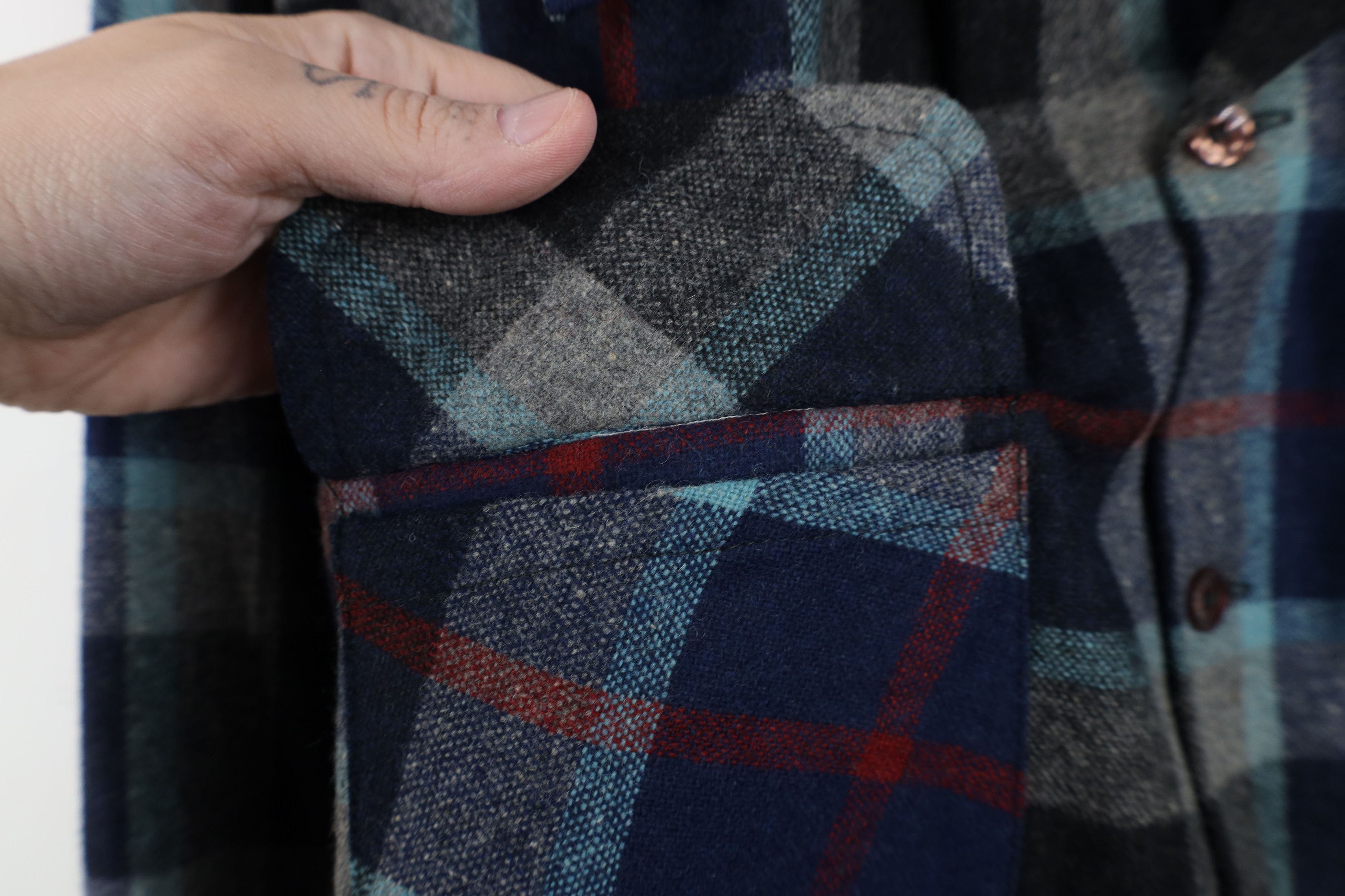 Vintage Vintage 60s 70s Streetwear Collar Board Button Shirt Plaid Size US L / EU 52-54 / 3 - 8 Thumbnail