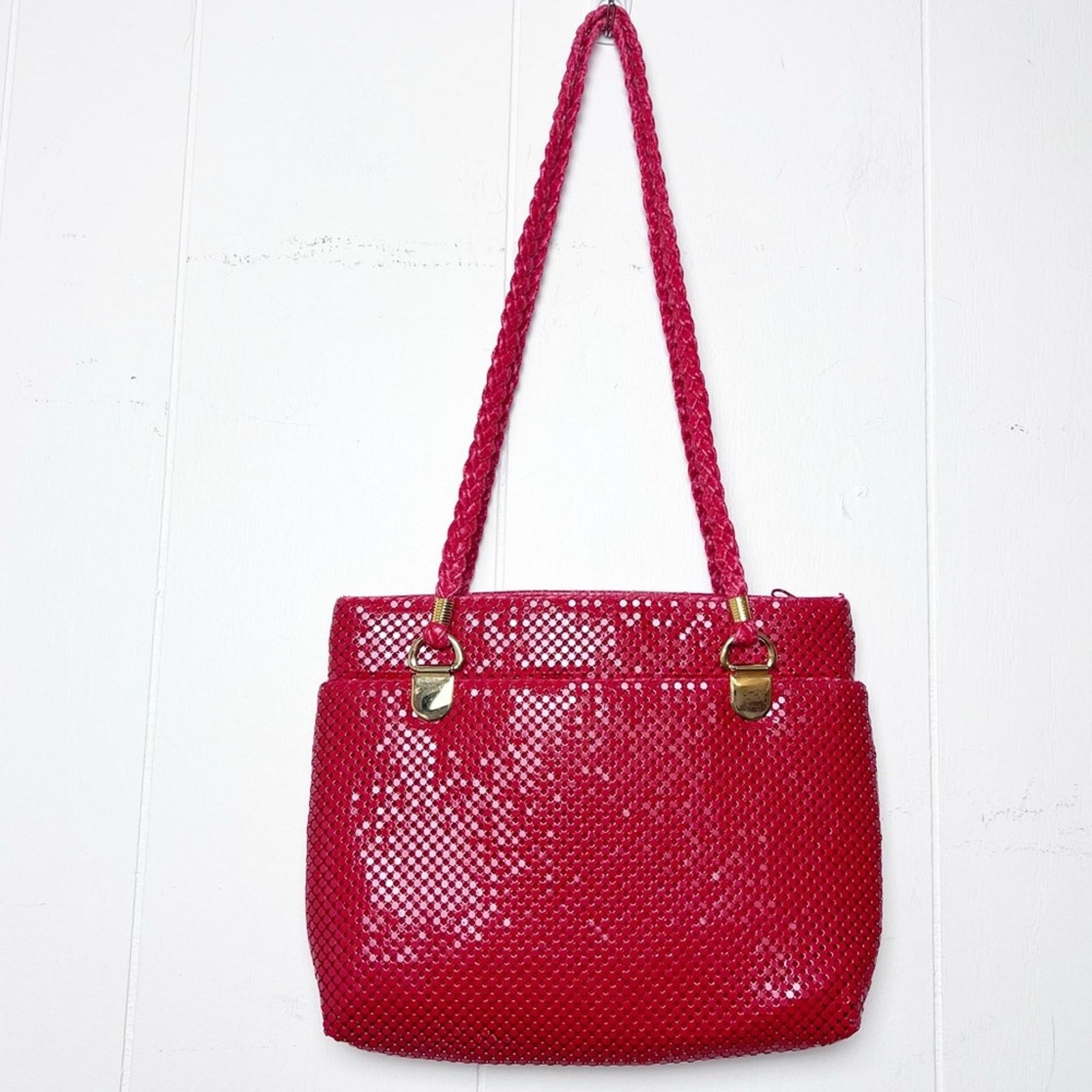 Vintage Vintage Red Medal Mesh Shoulder Bag Size ONE SIZE - 1 Thumbnail