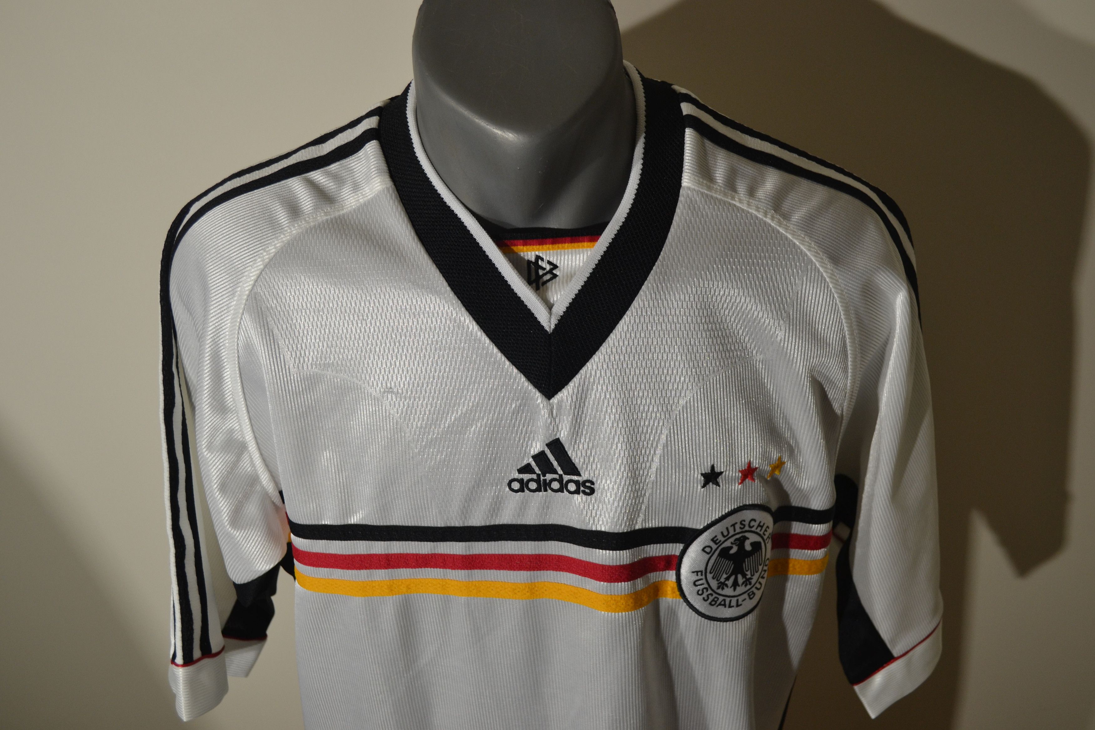 Adidas Original 1998/1999 Germany National Team Home Shirt Size US L / EU 52-54 / 3 - 2 Thumbnail