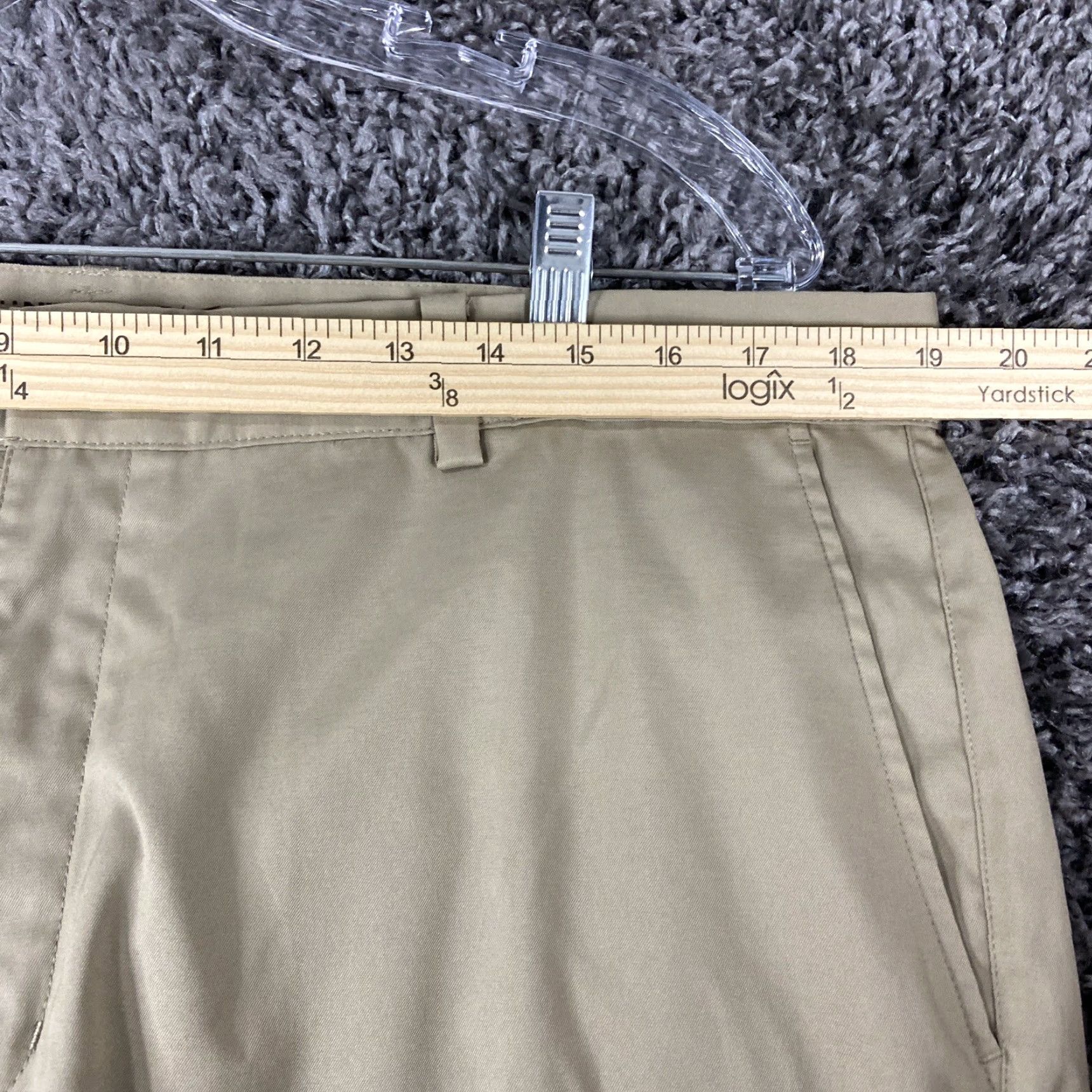 Nike Nike Golf Shorts Men 38 Beige Standard Fit Chino Mens Adult Beige 38 Size US 38 / EU 54 - 6 Thumbnail