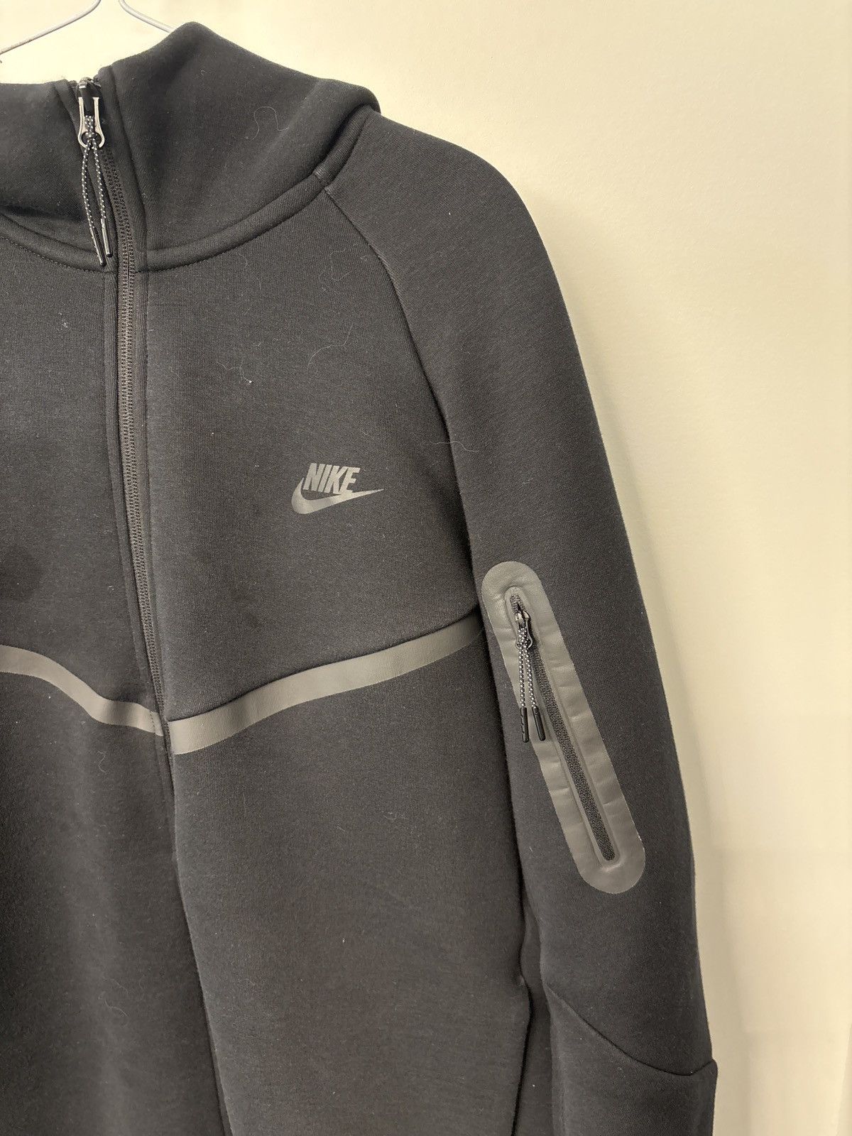 Nike Mens Nike Tech Fleece Black Size US L / EU 52-54 / 3 - 2 Thumbnail