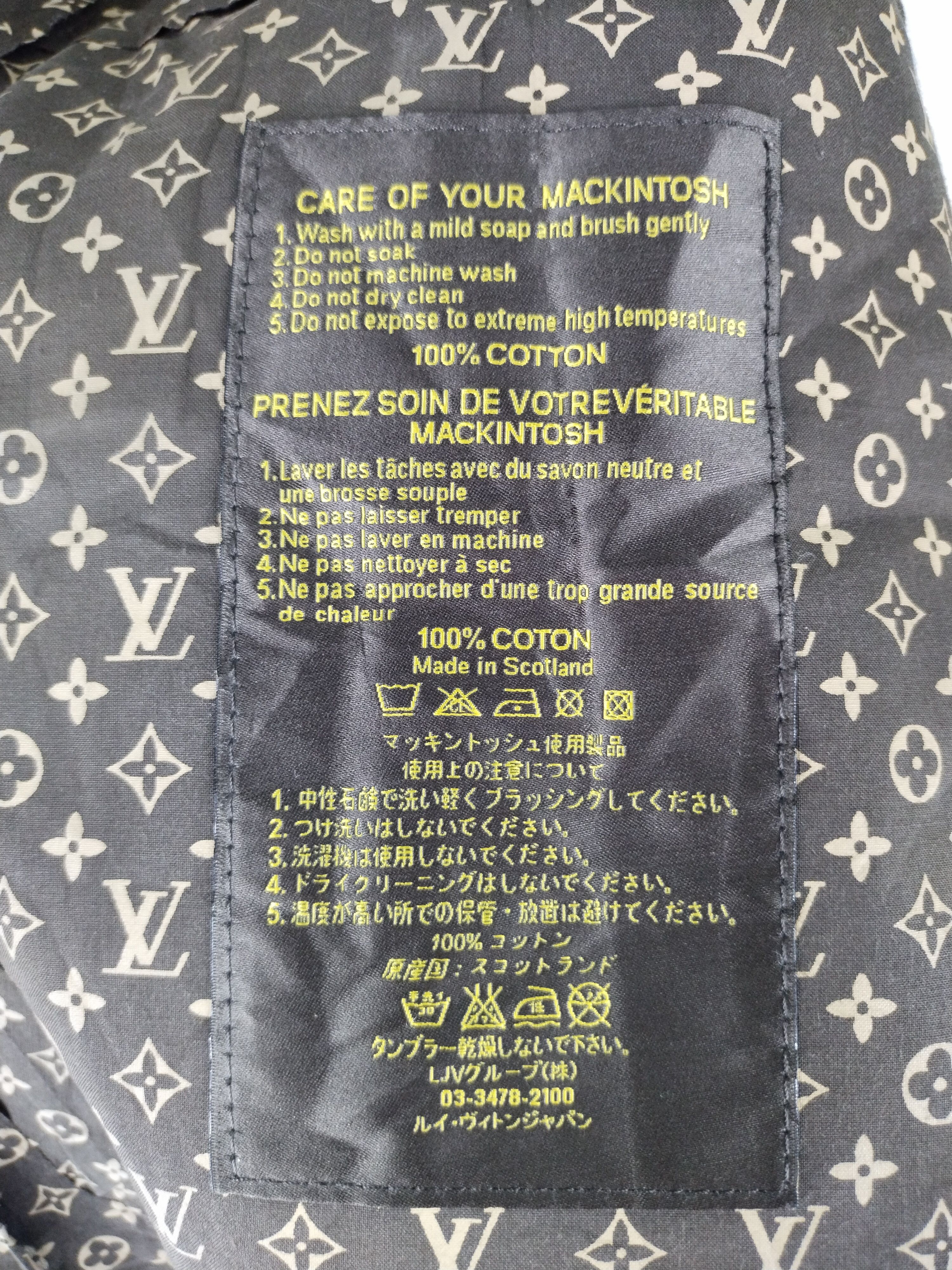 Louis Vuitton A/W 02 Louis Vuitton Mackintosh Trench Coat Ladies Rare Size S / US 4 / IT 40 - 19 Thumbnail
