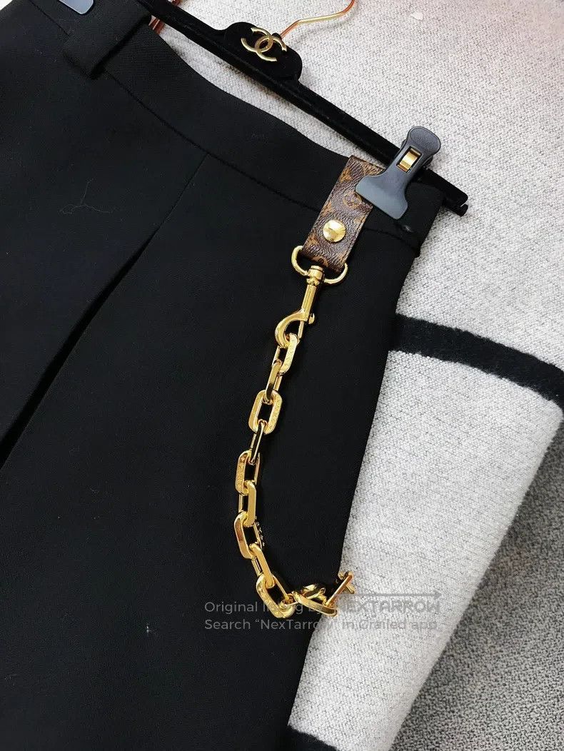Louis Vuitton Louis Vuitton Thick Chain Hanging Black Old Flower Button Size 35" - 2 Thumbnail
